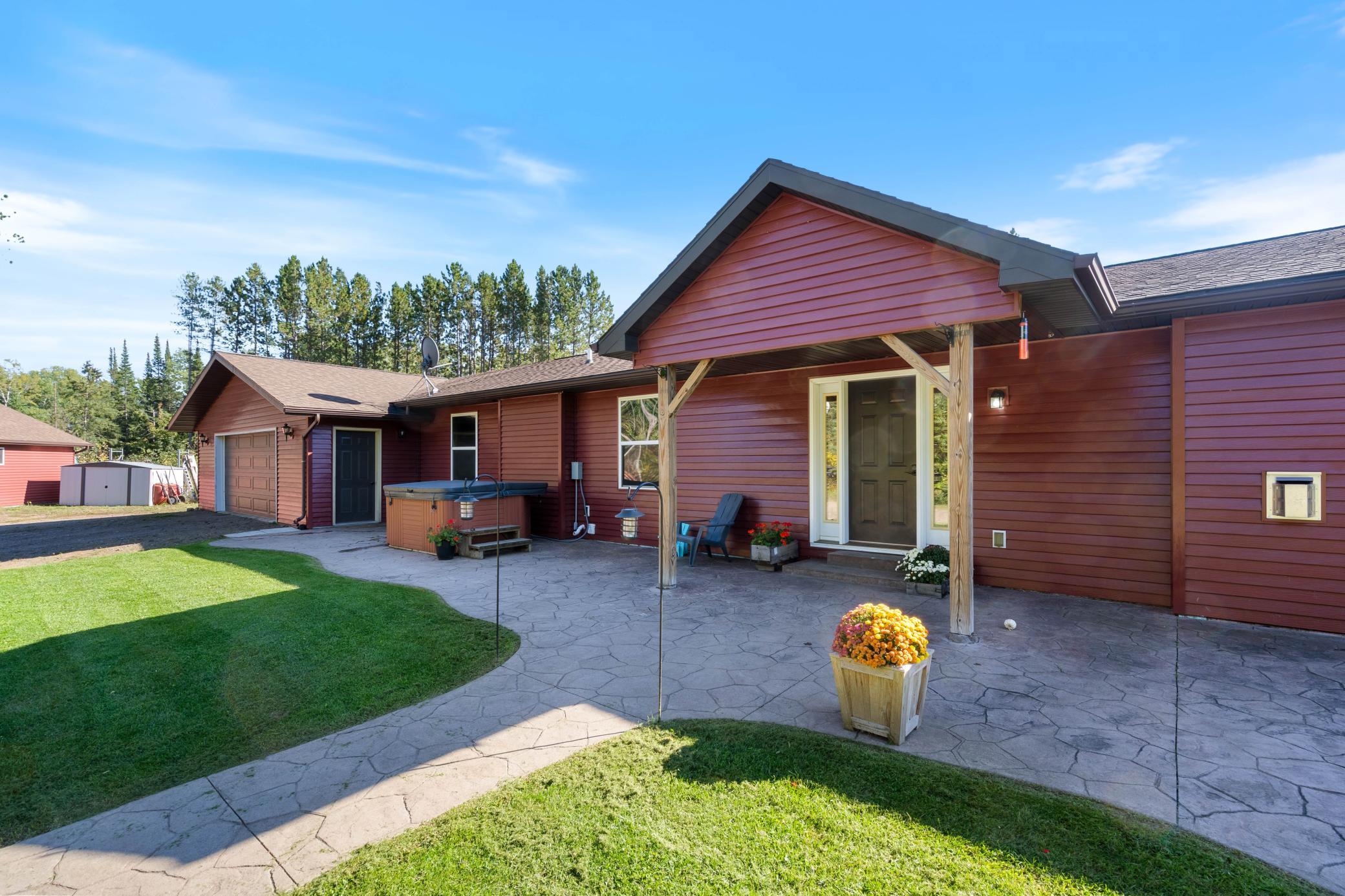 main property photo 3