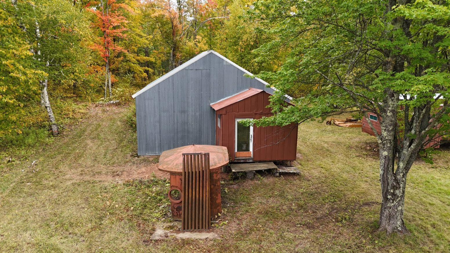 main property photo 42