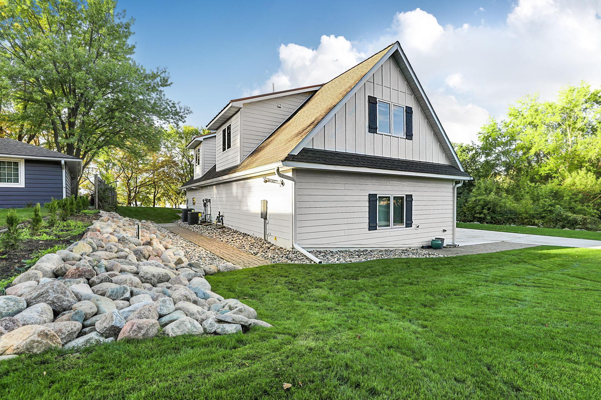 main property photo 81
