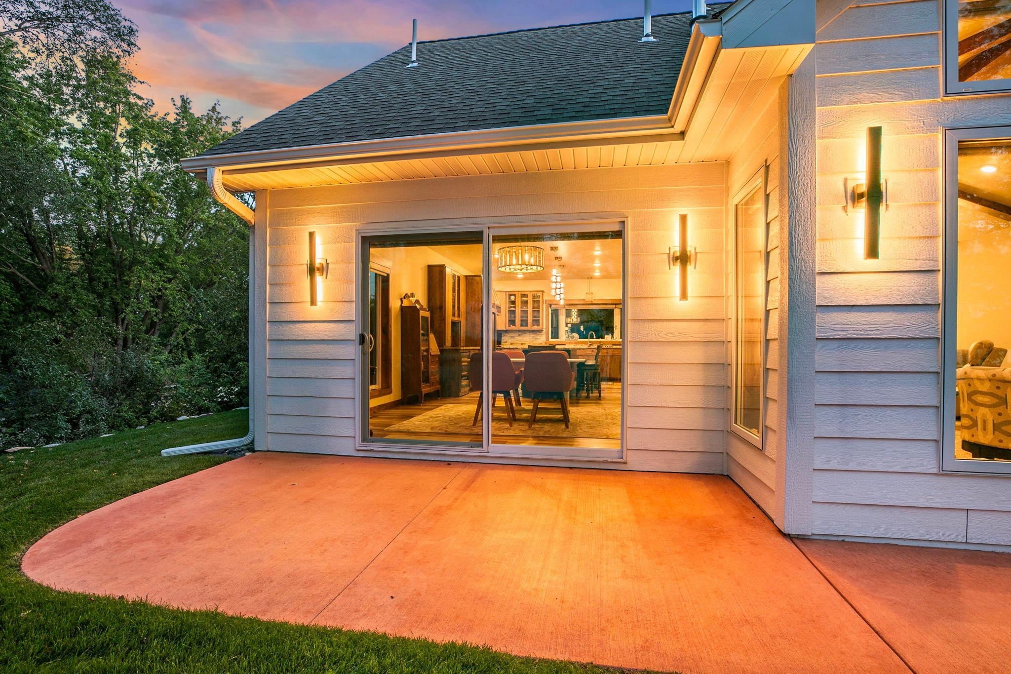 main property photo 90