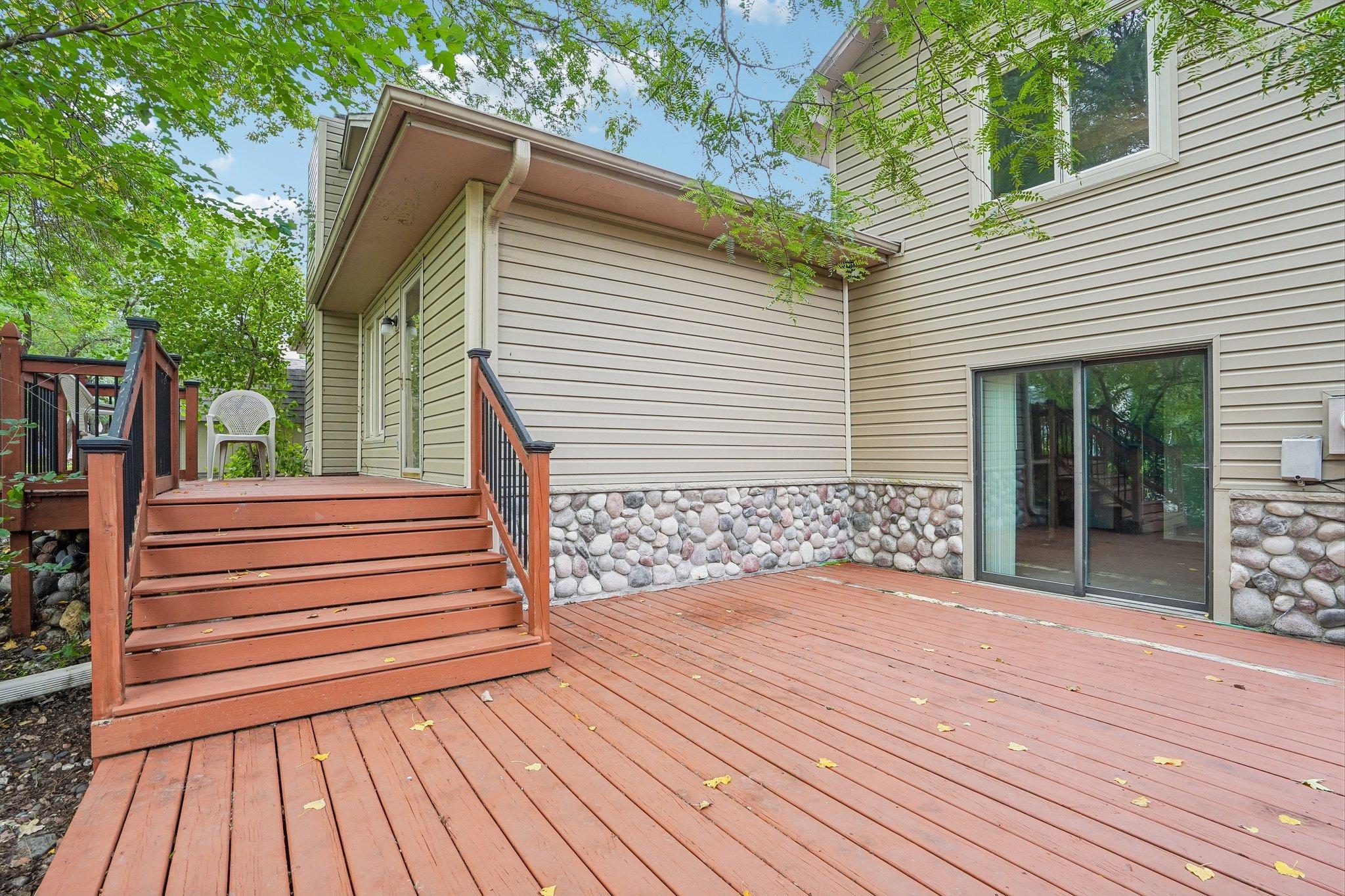 main property photo 22