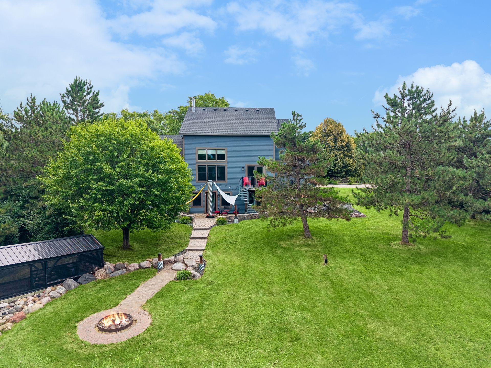 main property photo 10