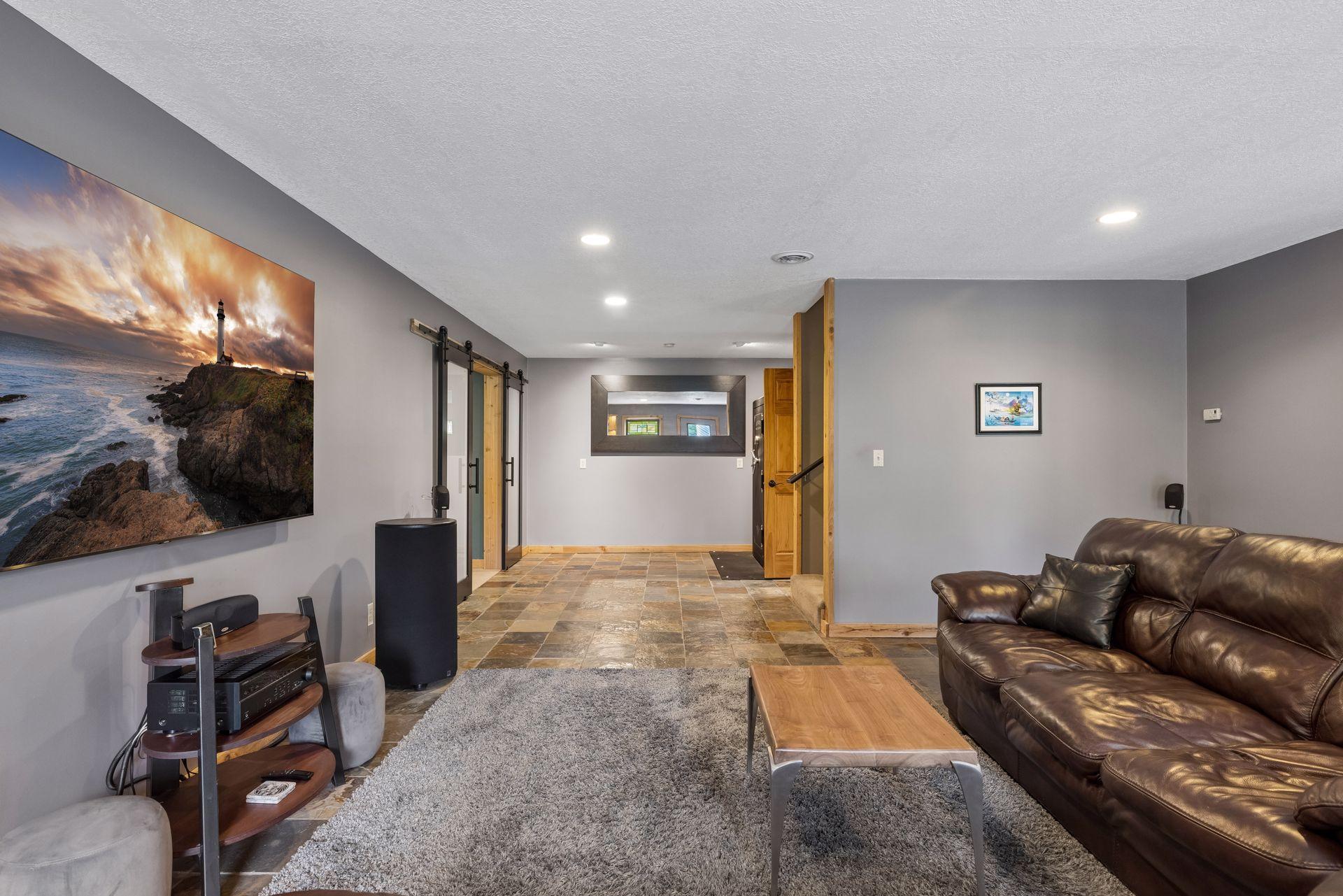 main property photo 74