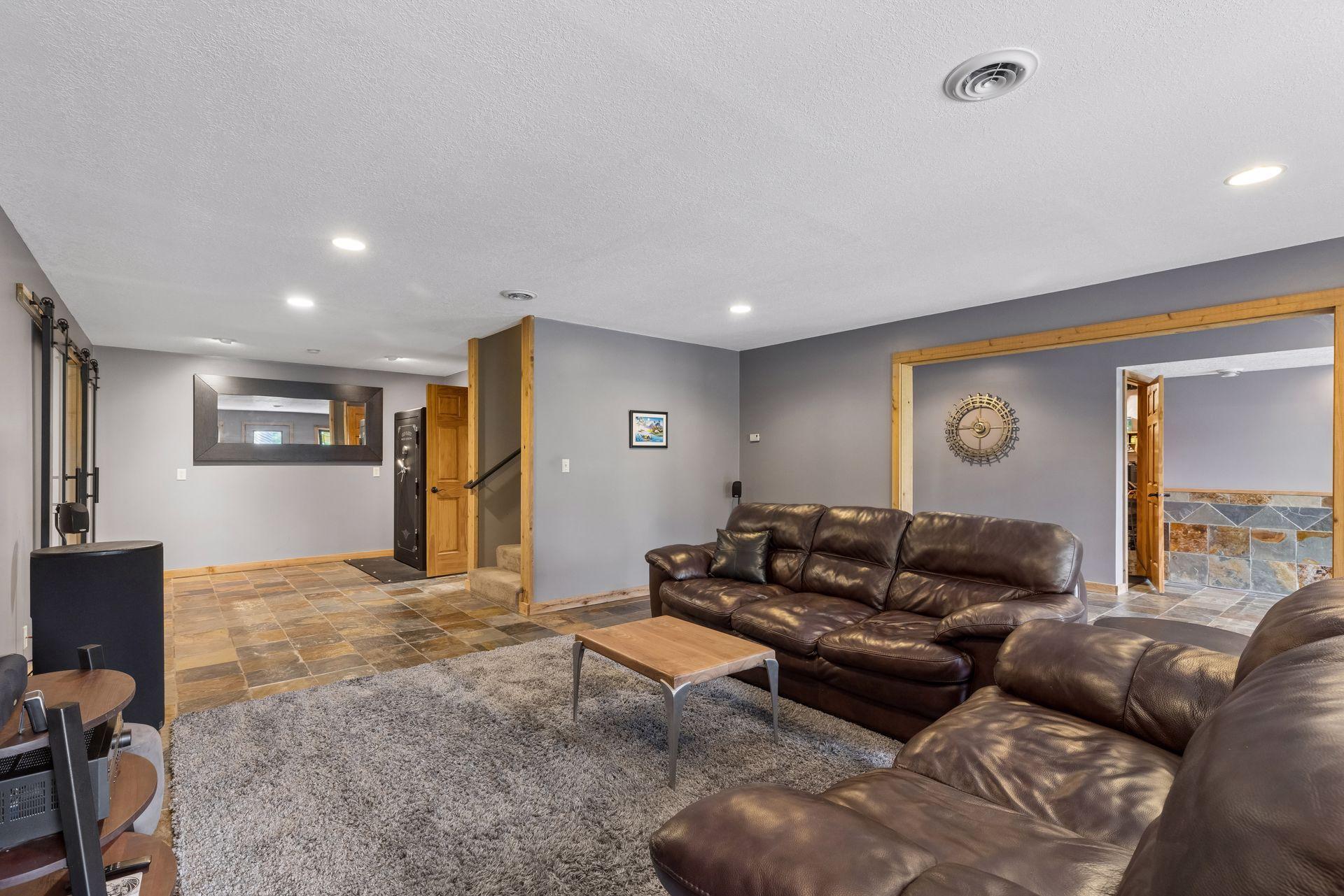 main property photo 75