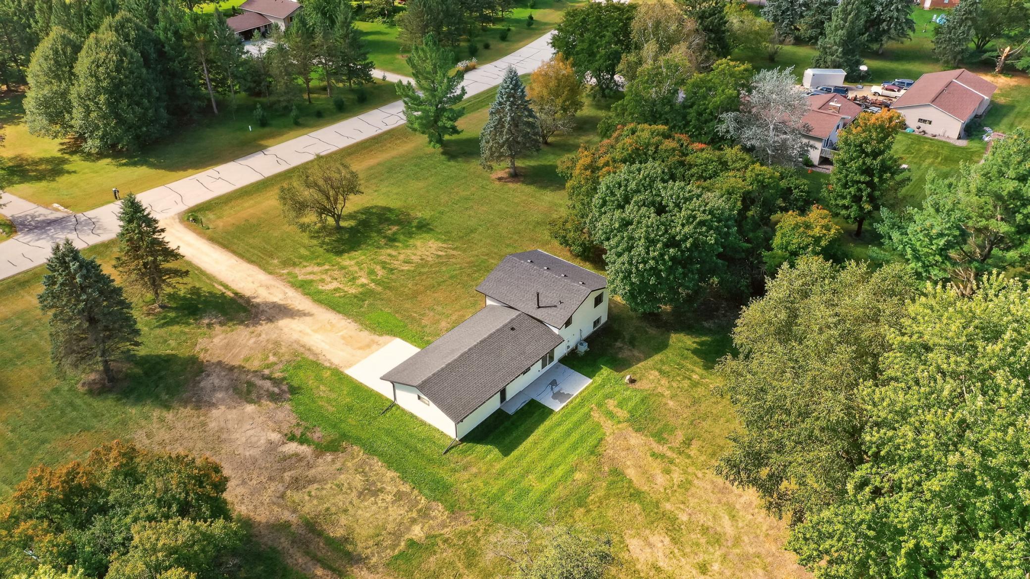 main property photo 35