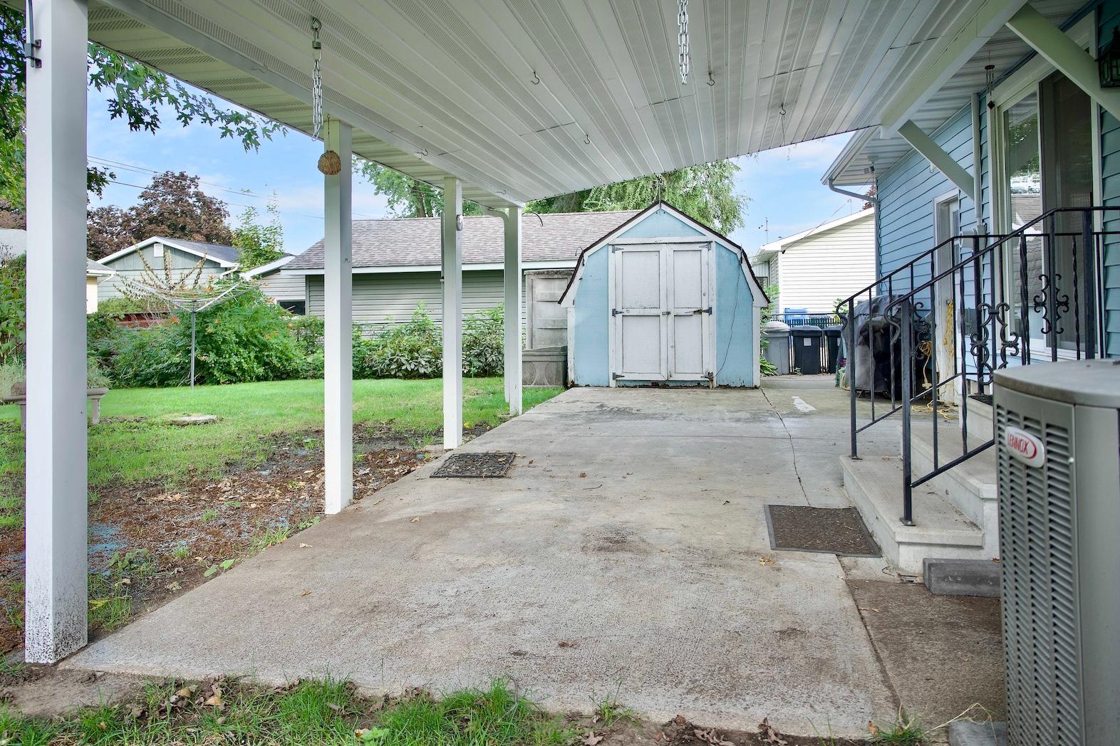 main property photo 20