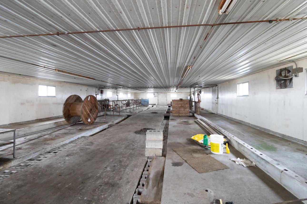 main property photo 17