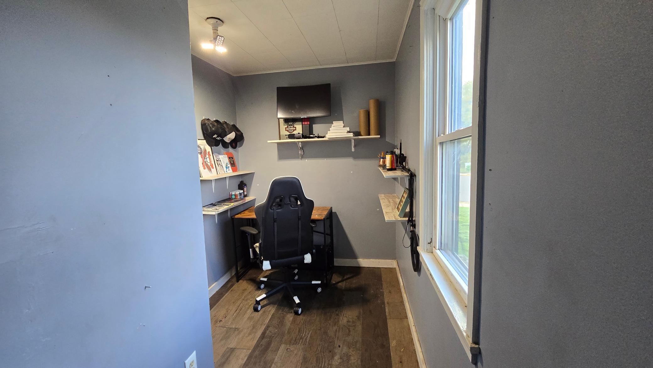 main property photo 5