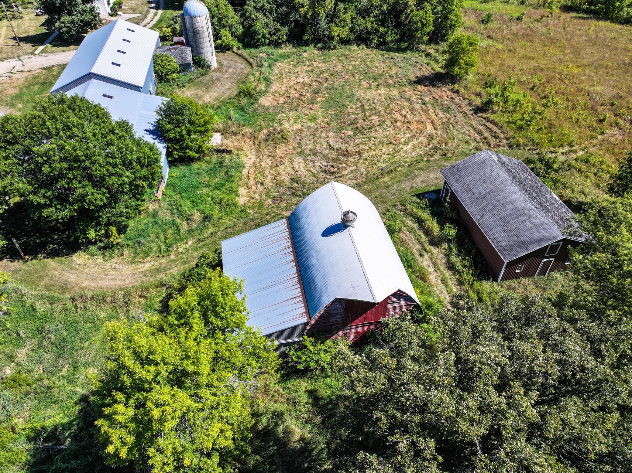 main property photo 7