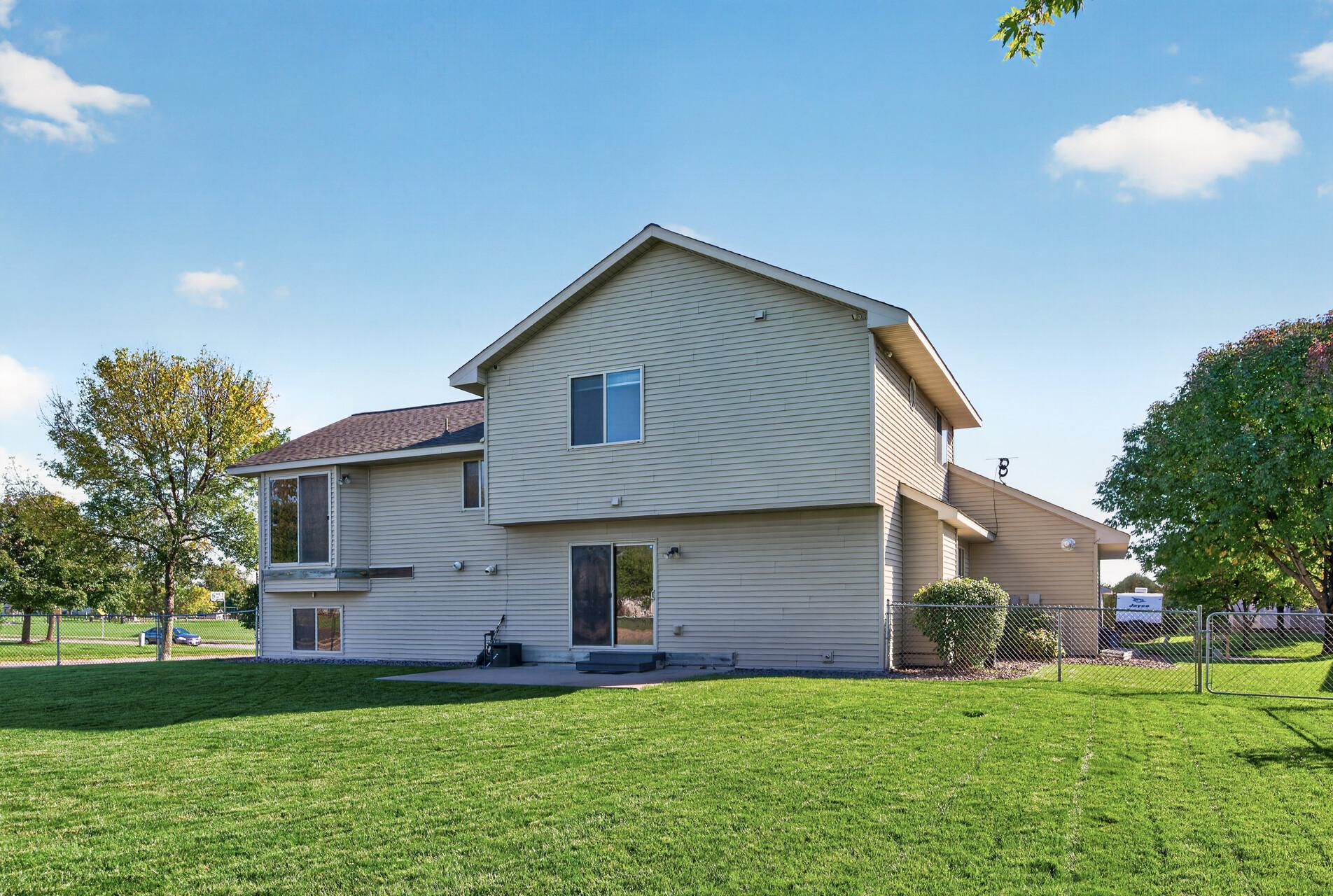 main property photo 44