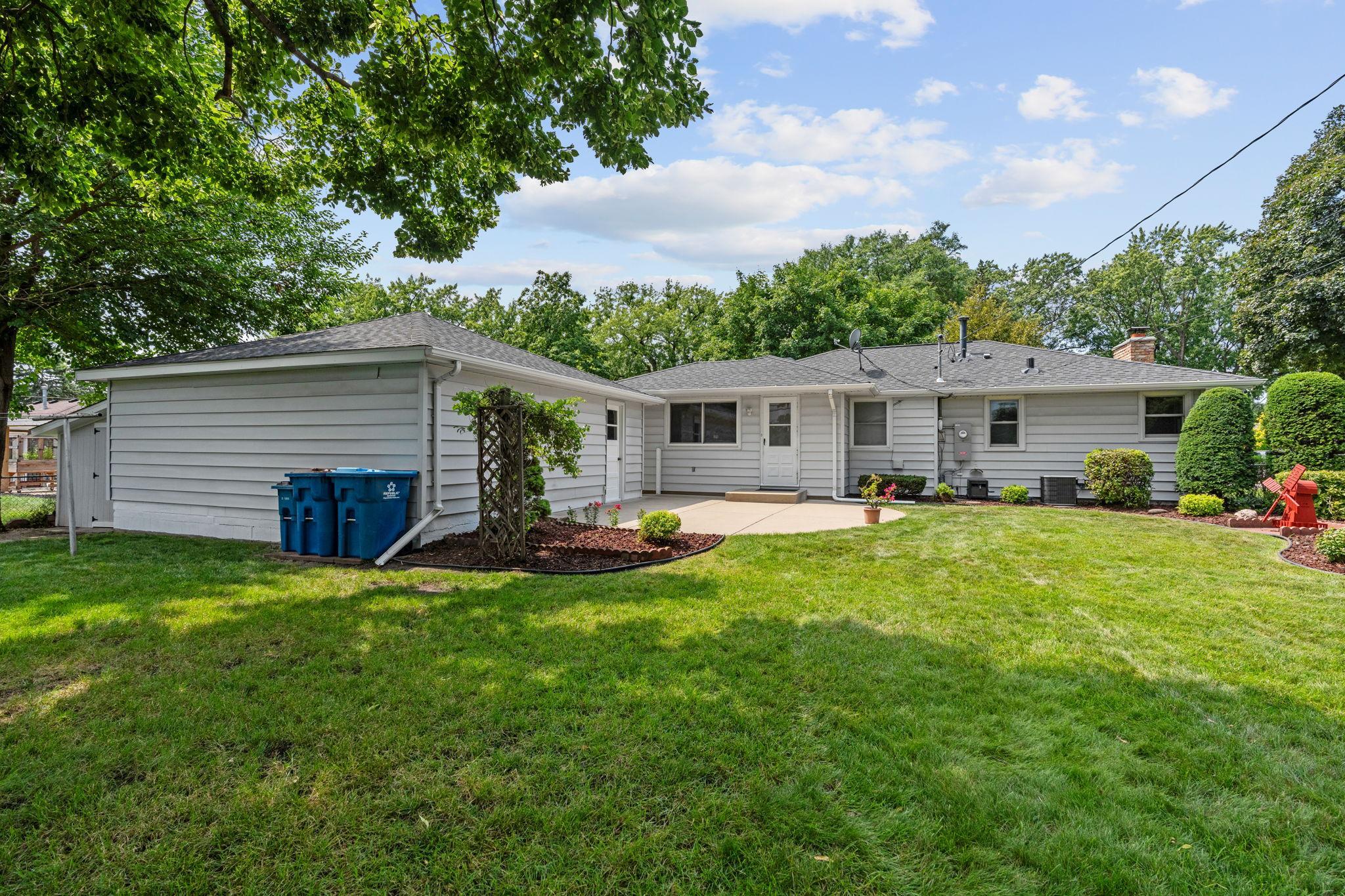 main property photo 38