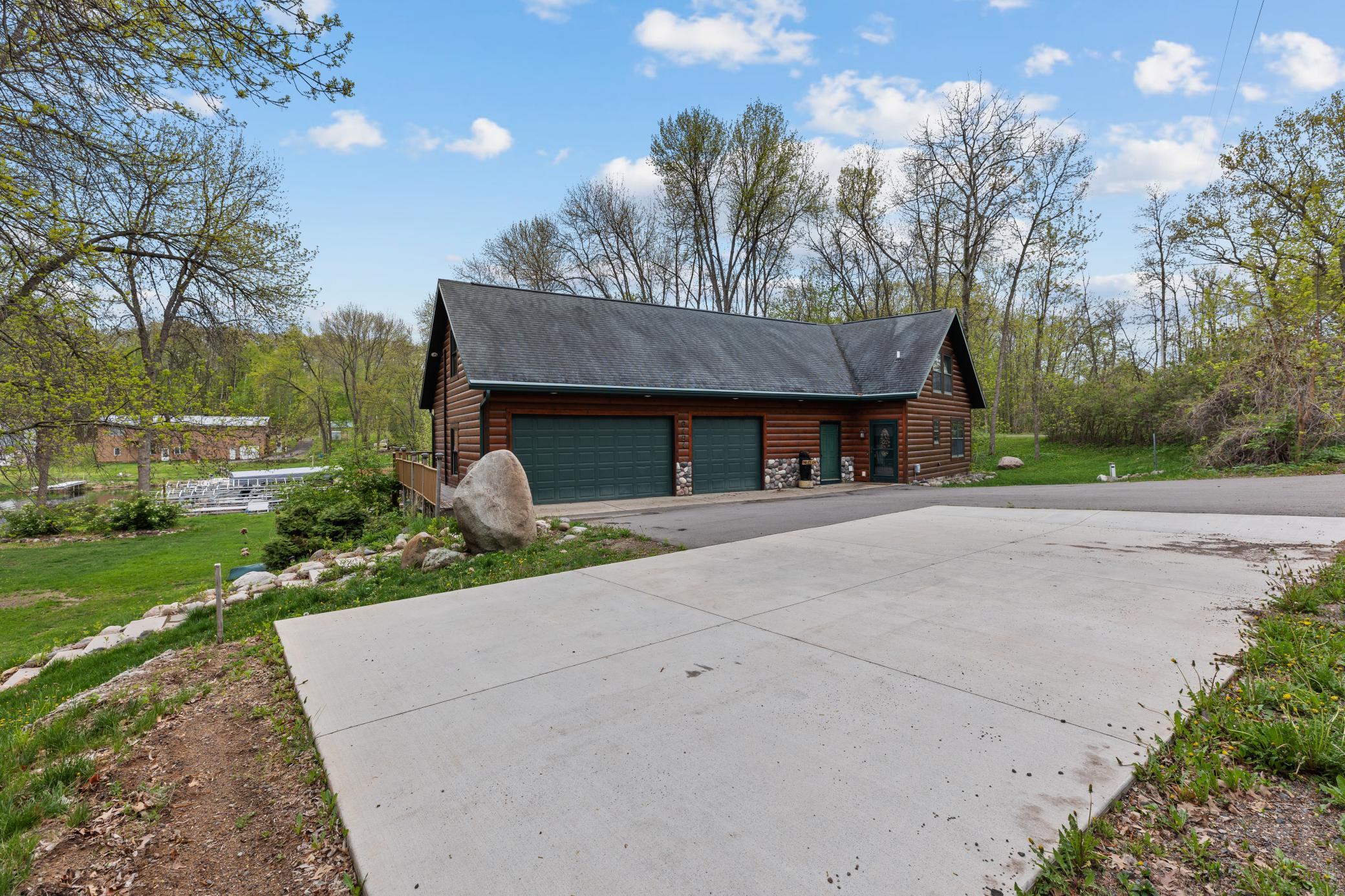 main property photo 17