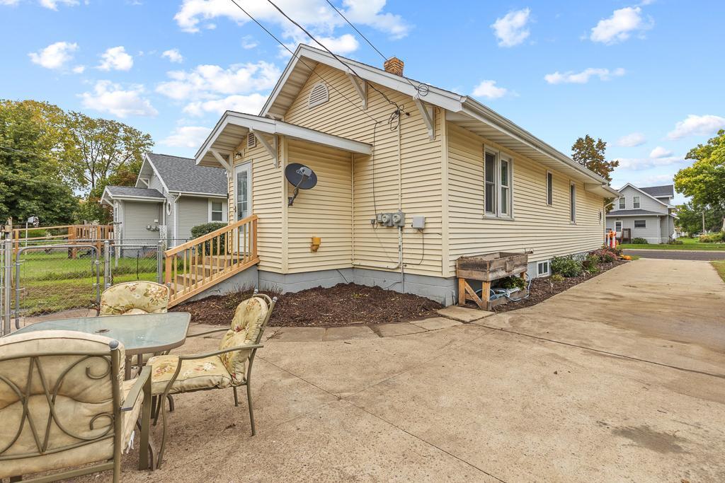 main property photo 53