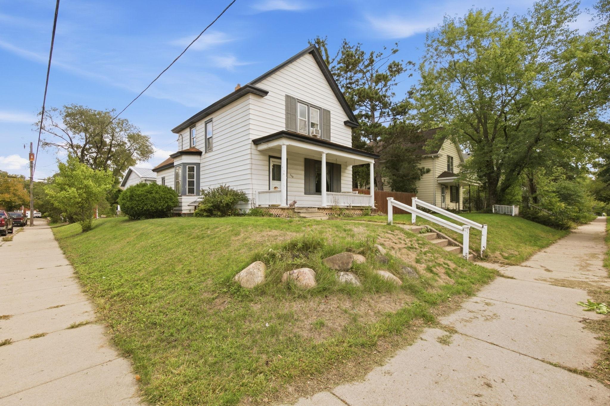 main property photo 21