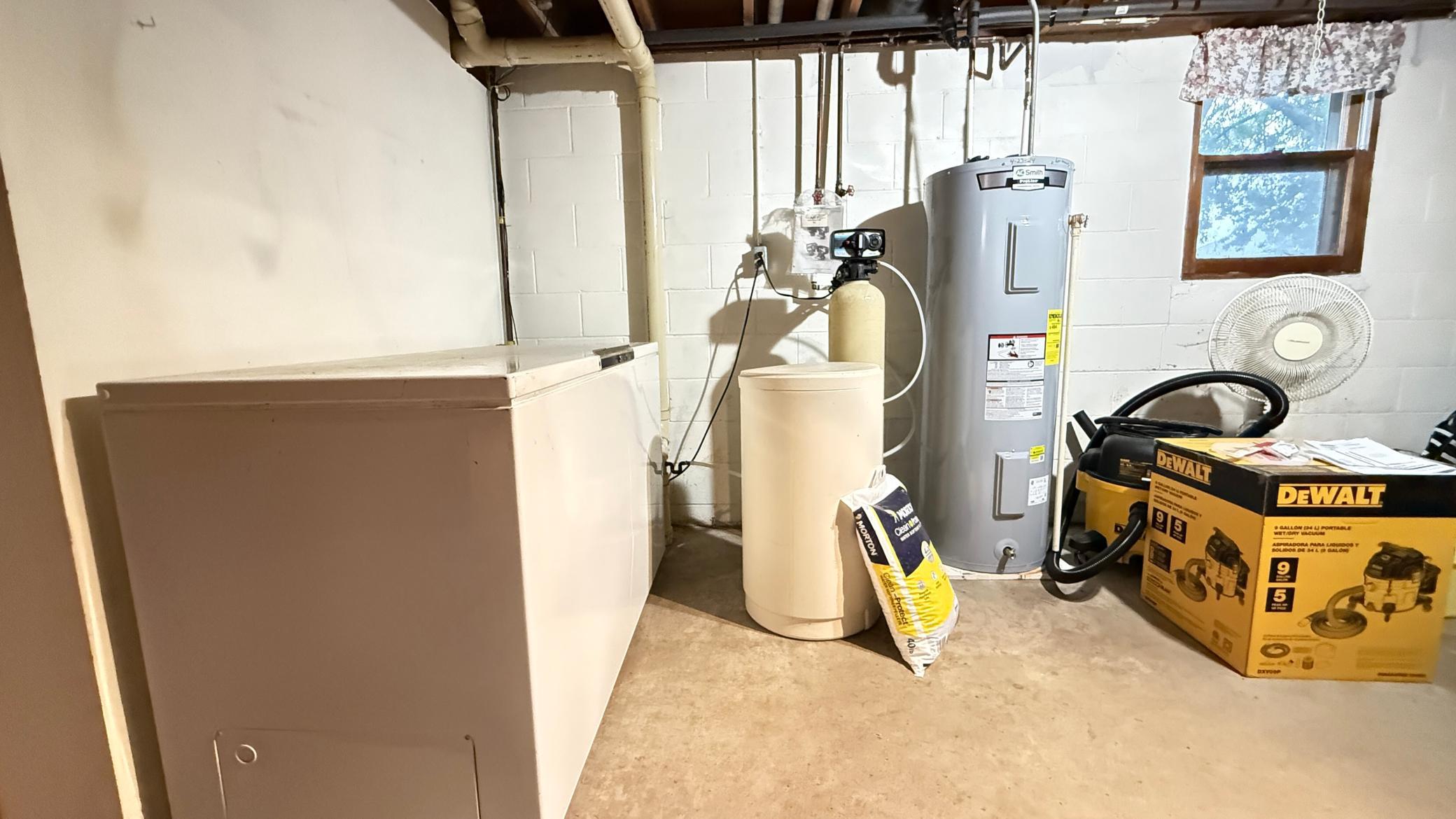 main property photo 16