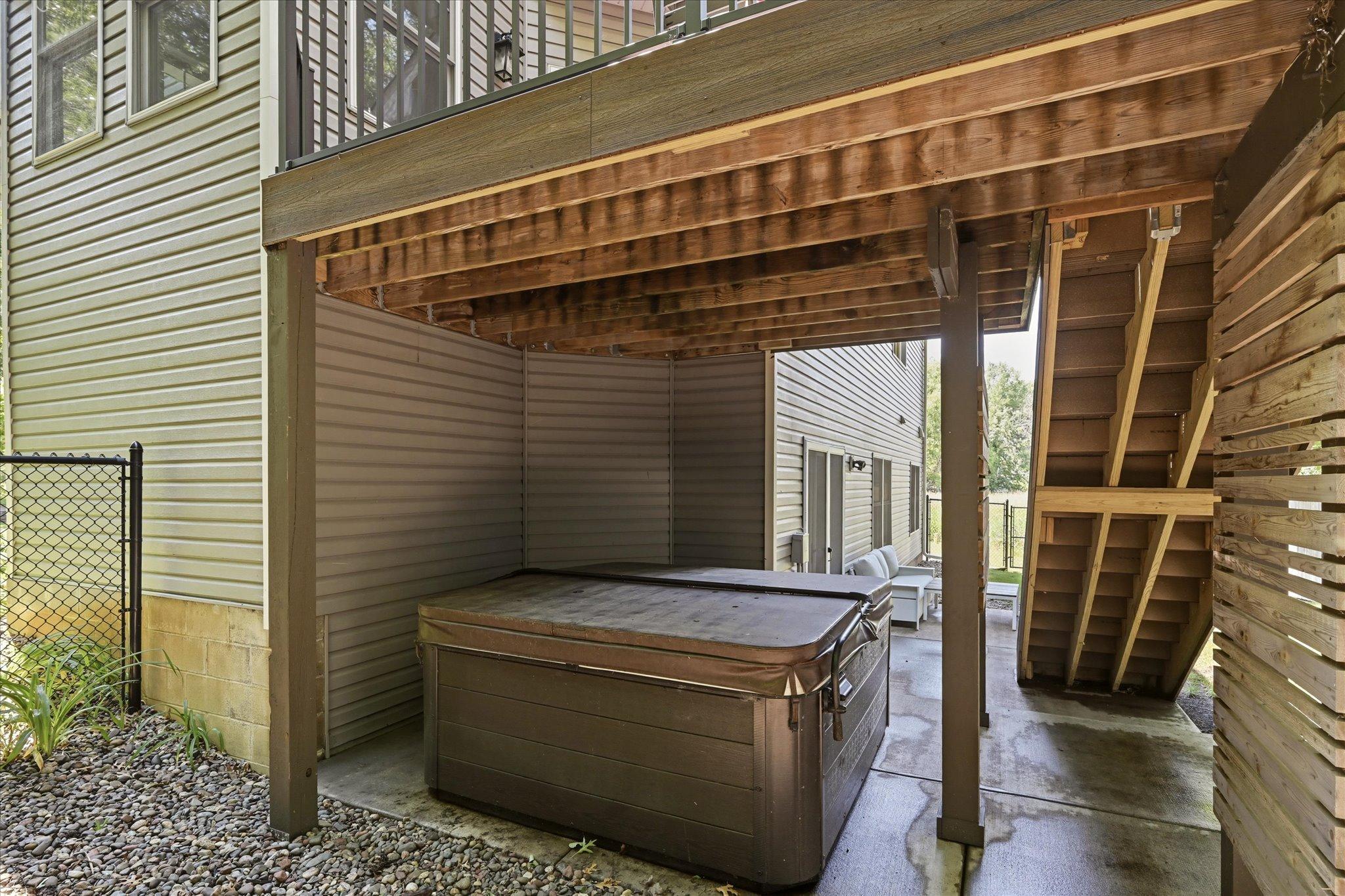 main property photo 76