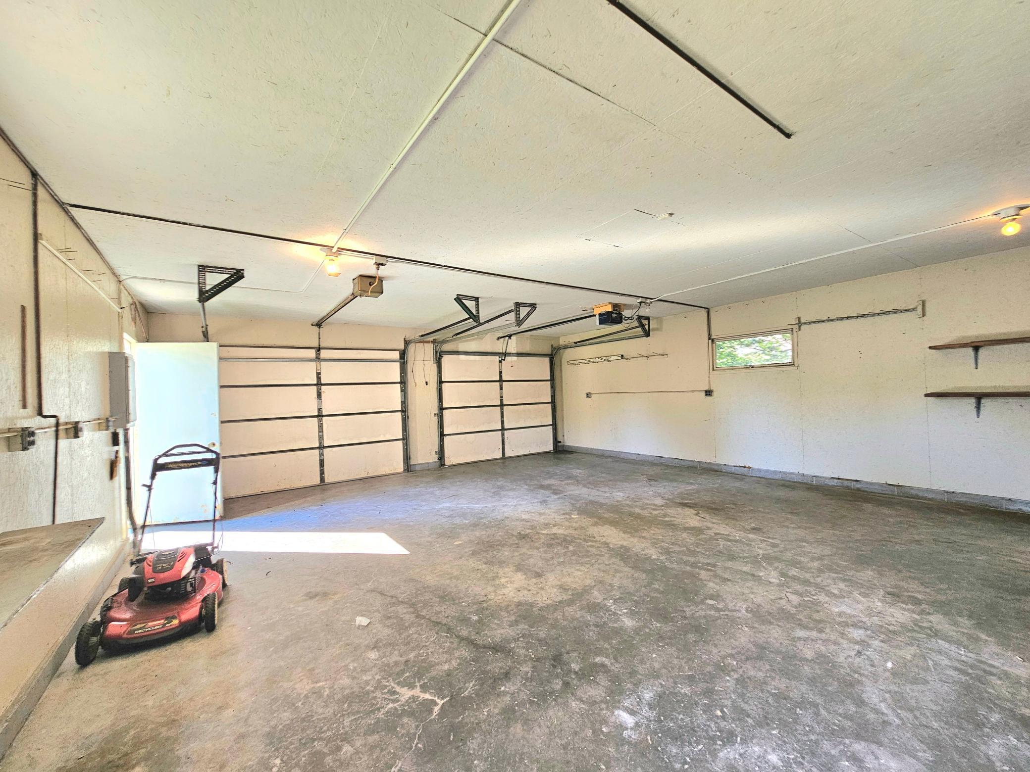 main property photo 58