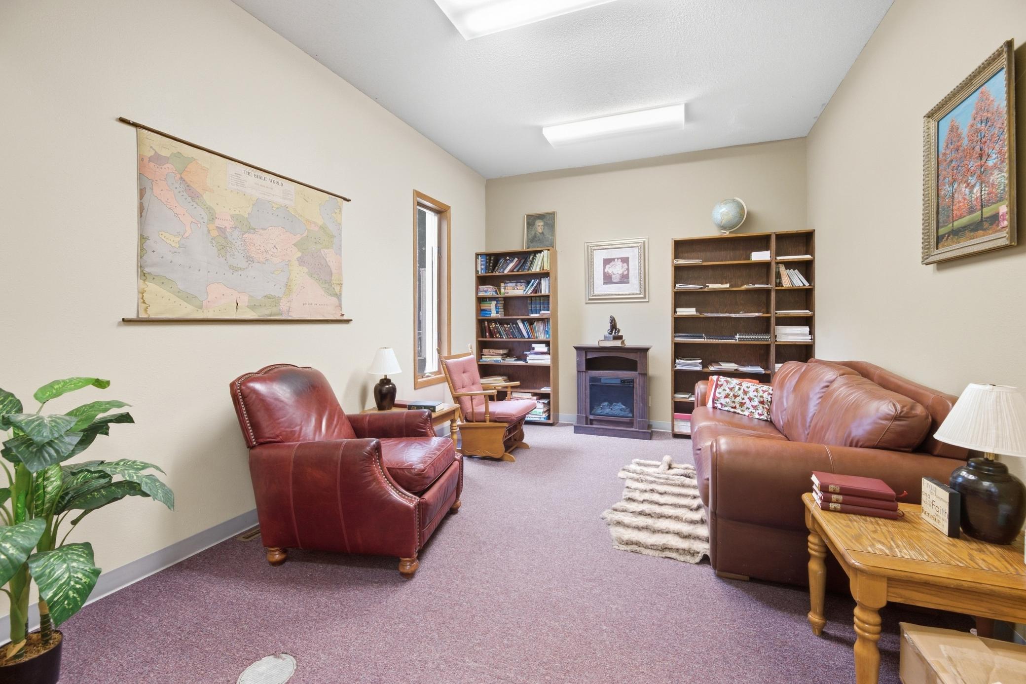 main property photo 17