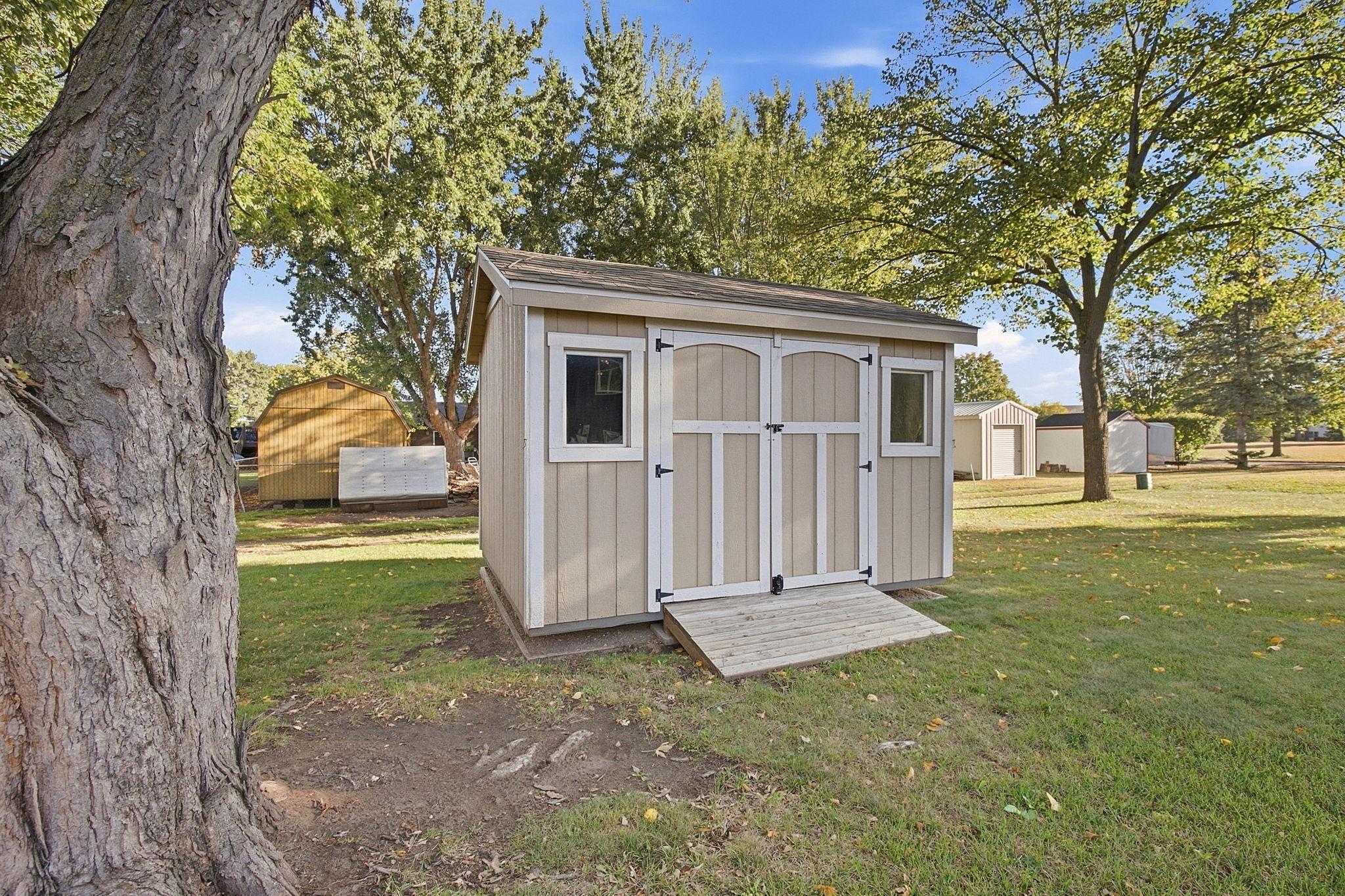 main property photo 18