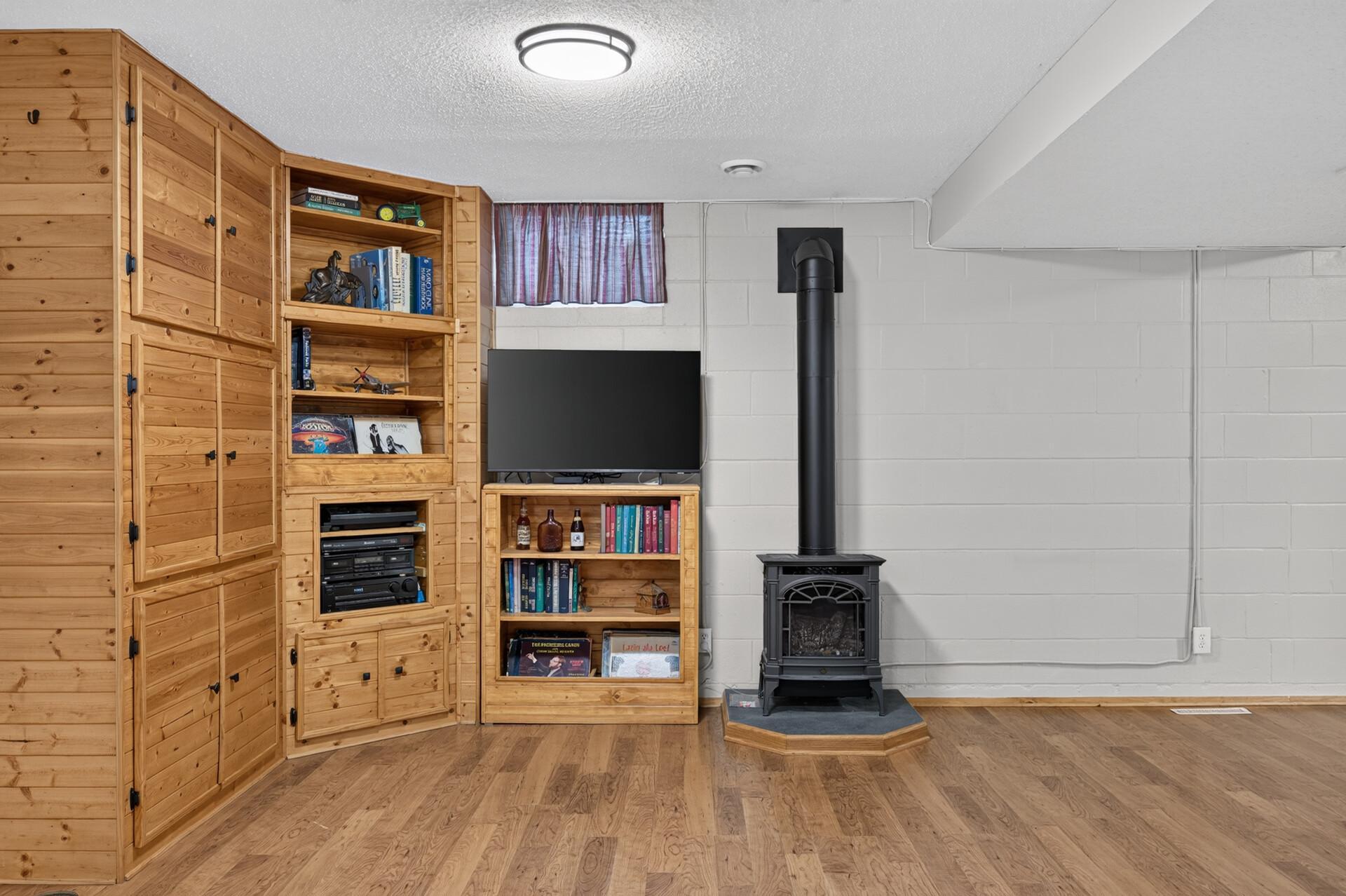 main property photo 64