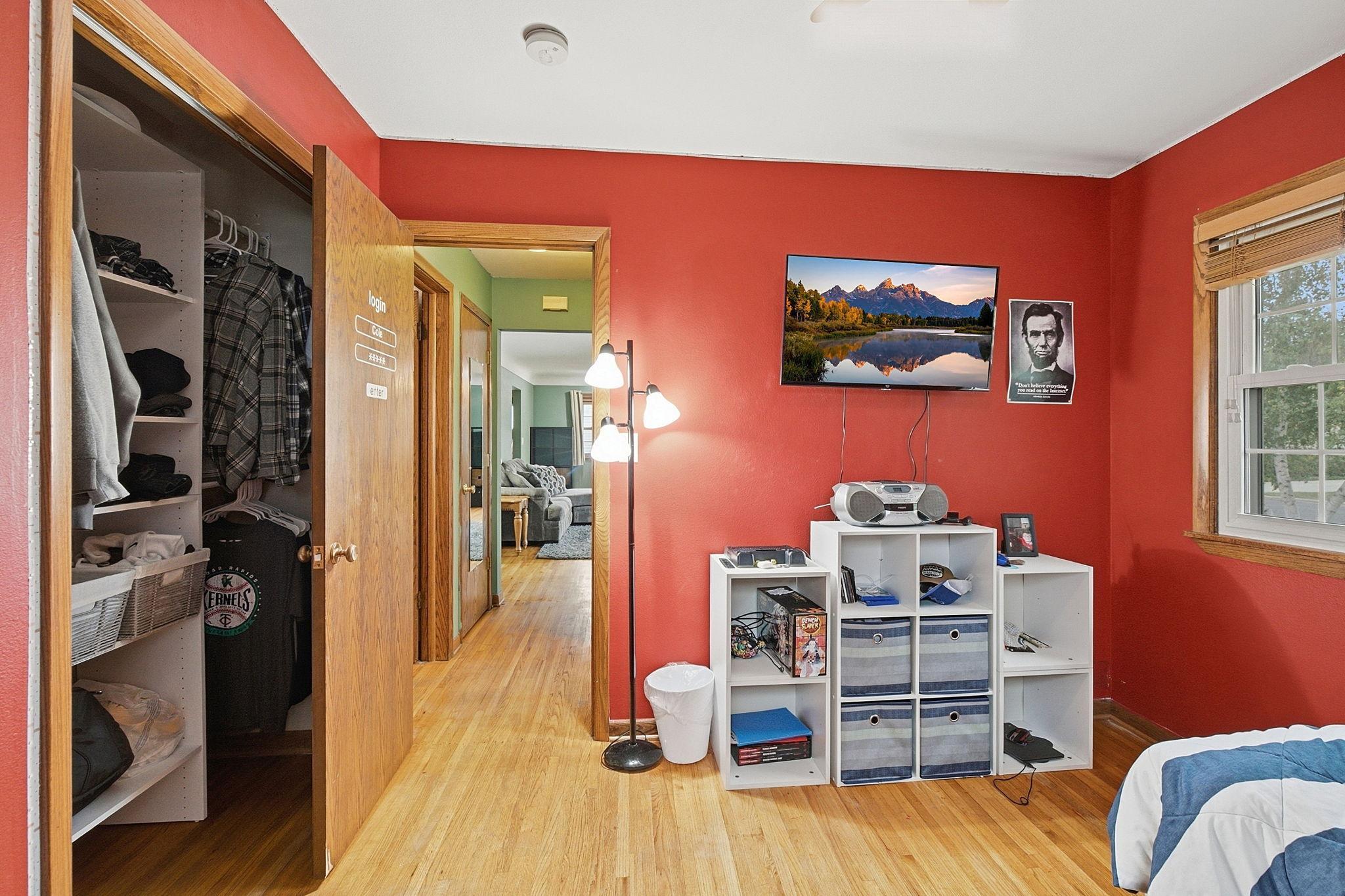 main property photo 29