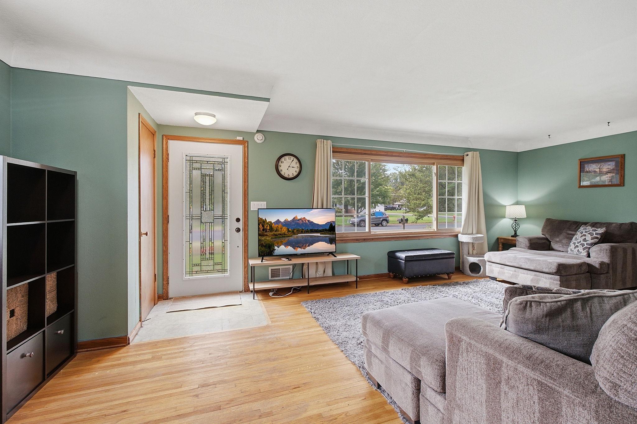 main property photo 7