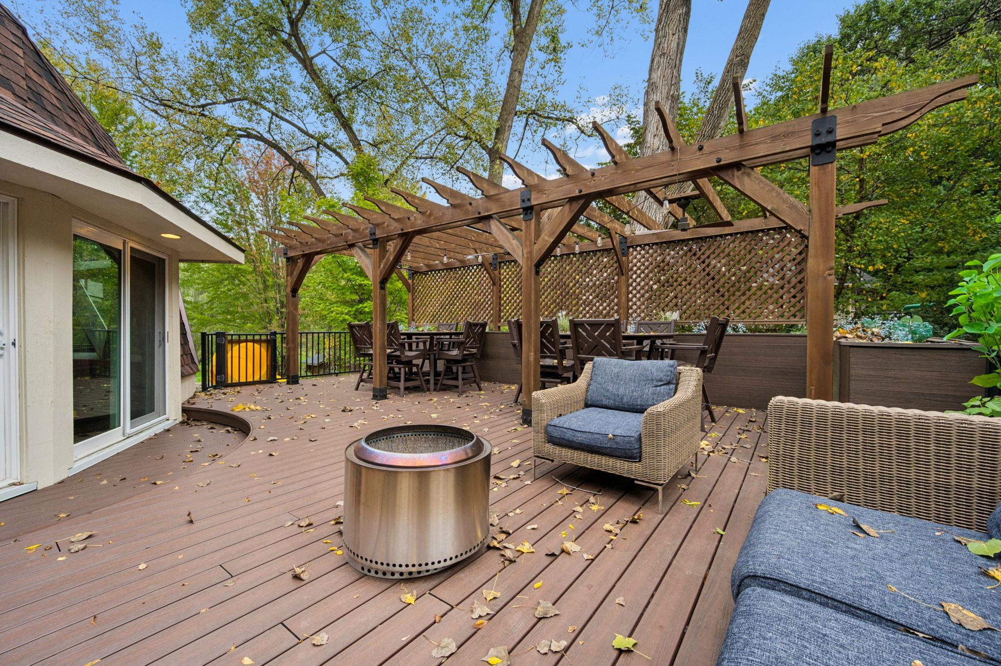 main property photo 76