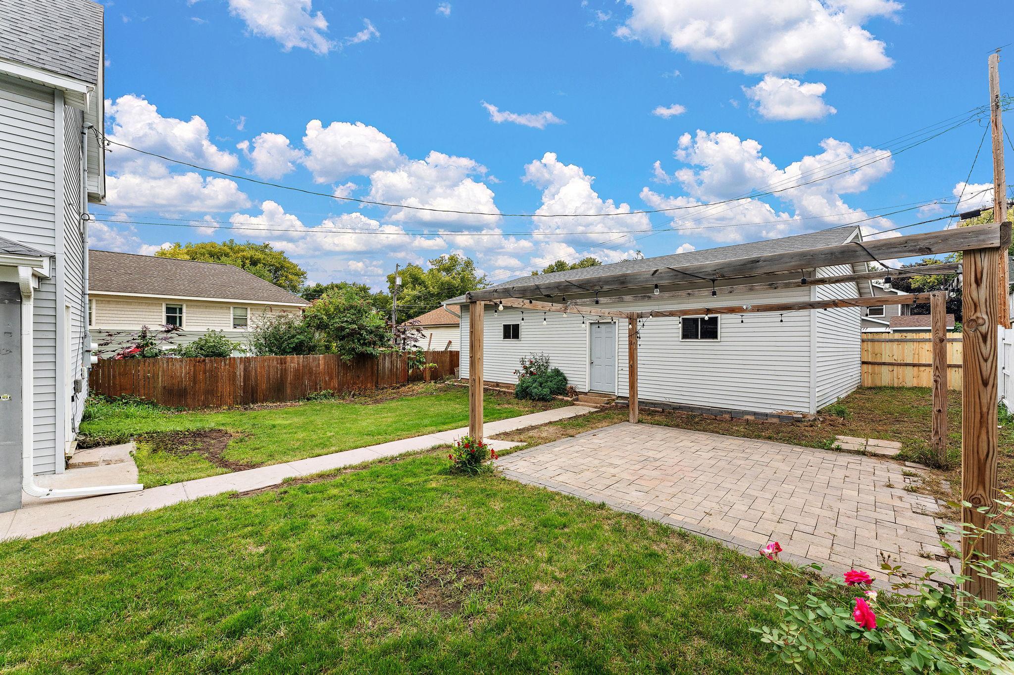 main property photo 3