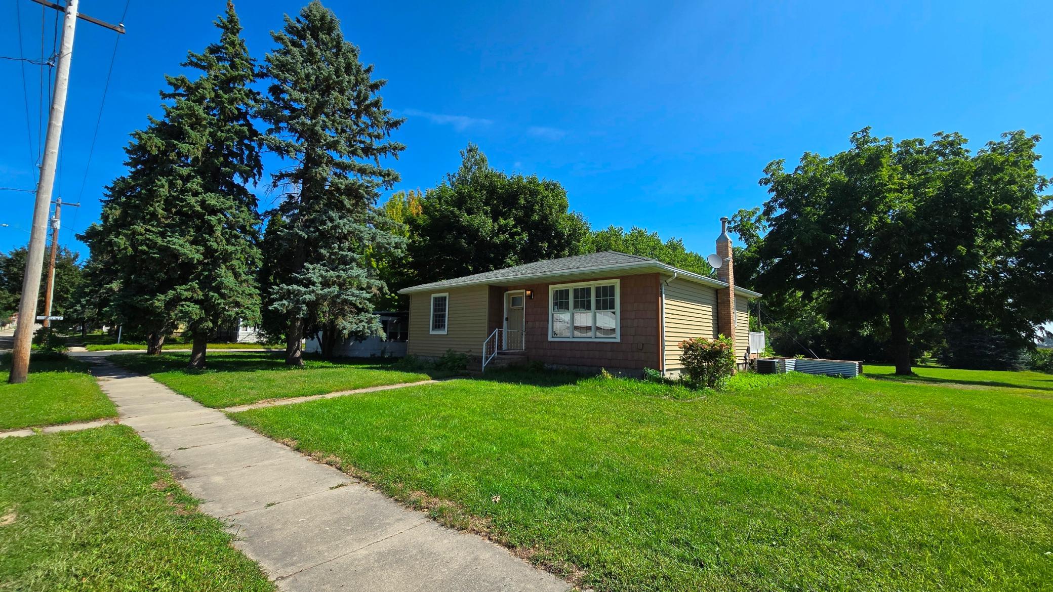 main property photo 29