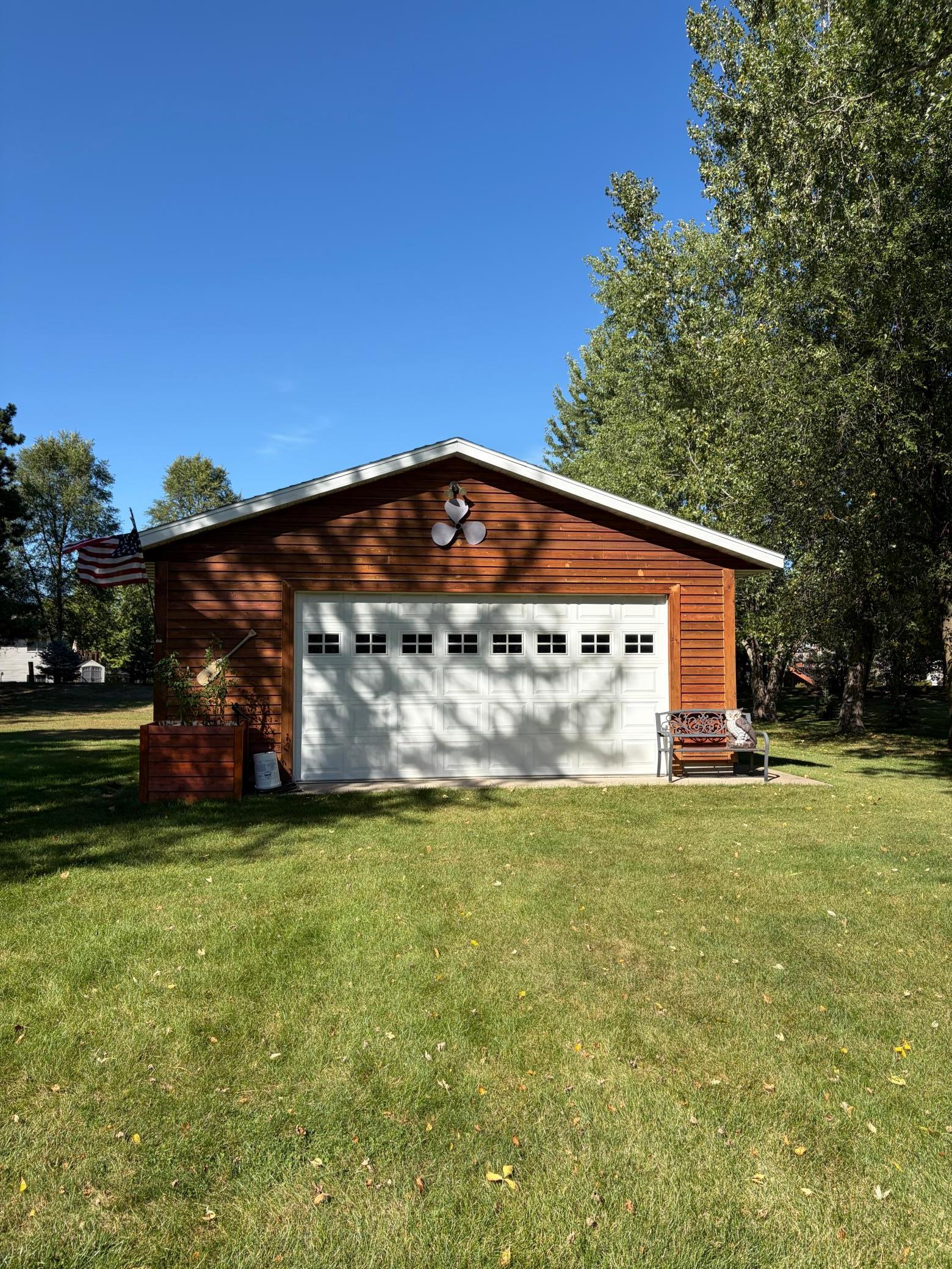 main property photo 21