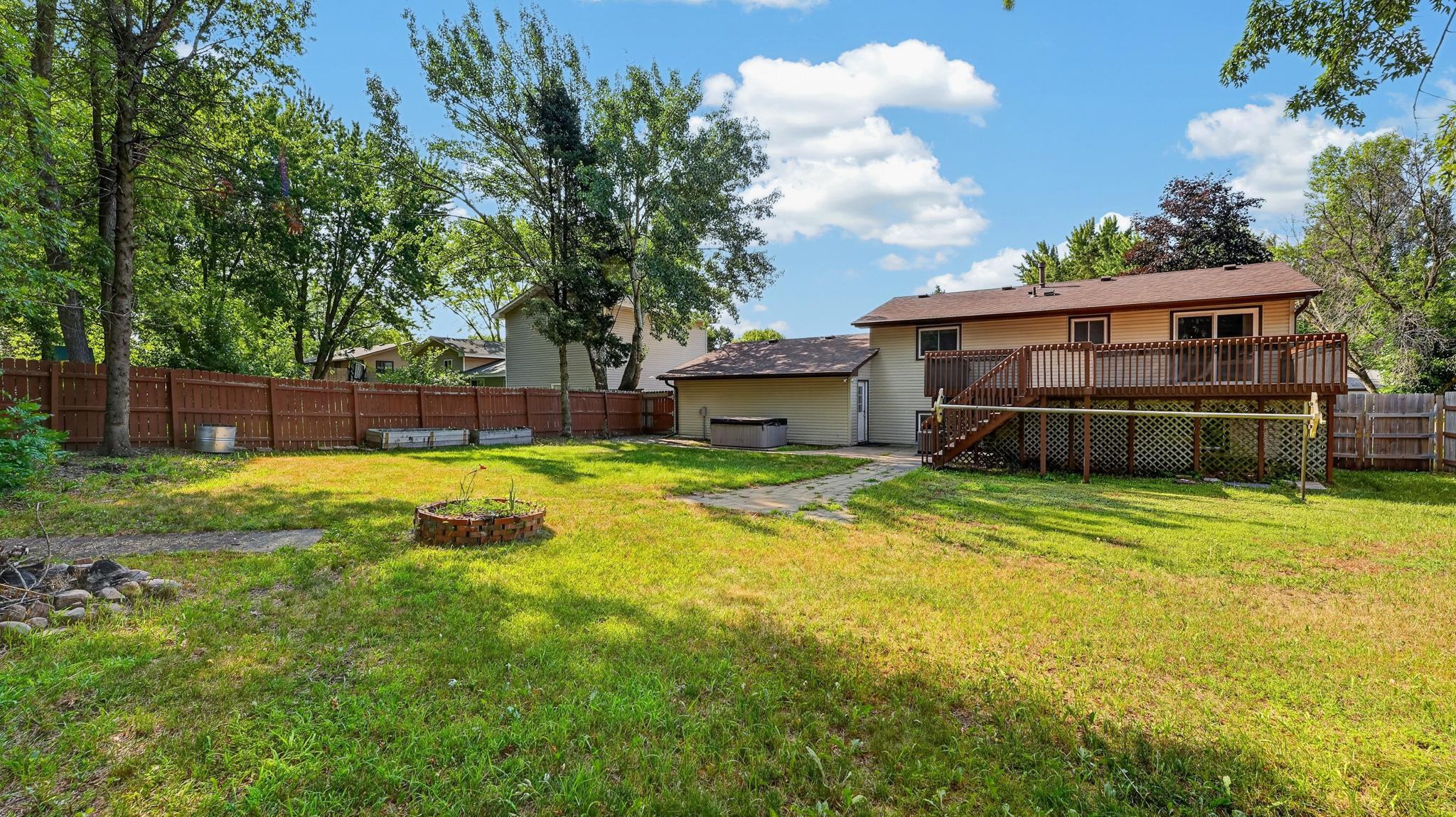 main property photo 22