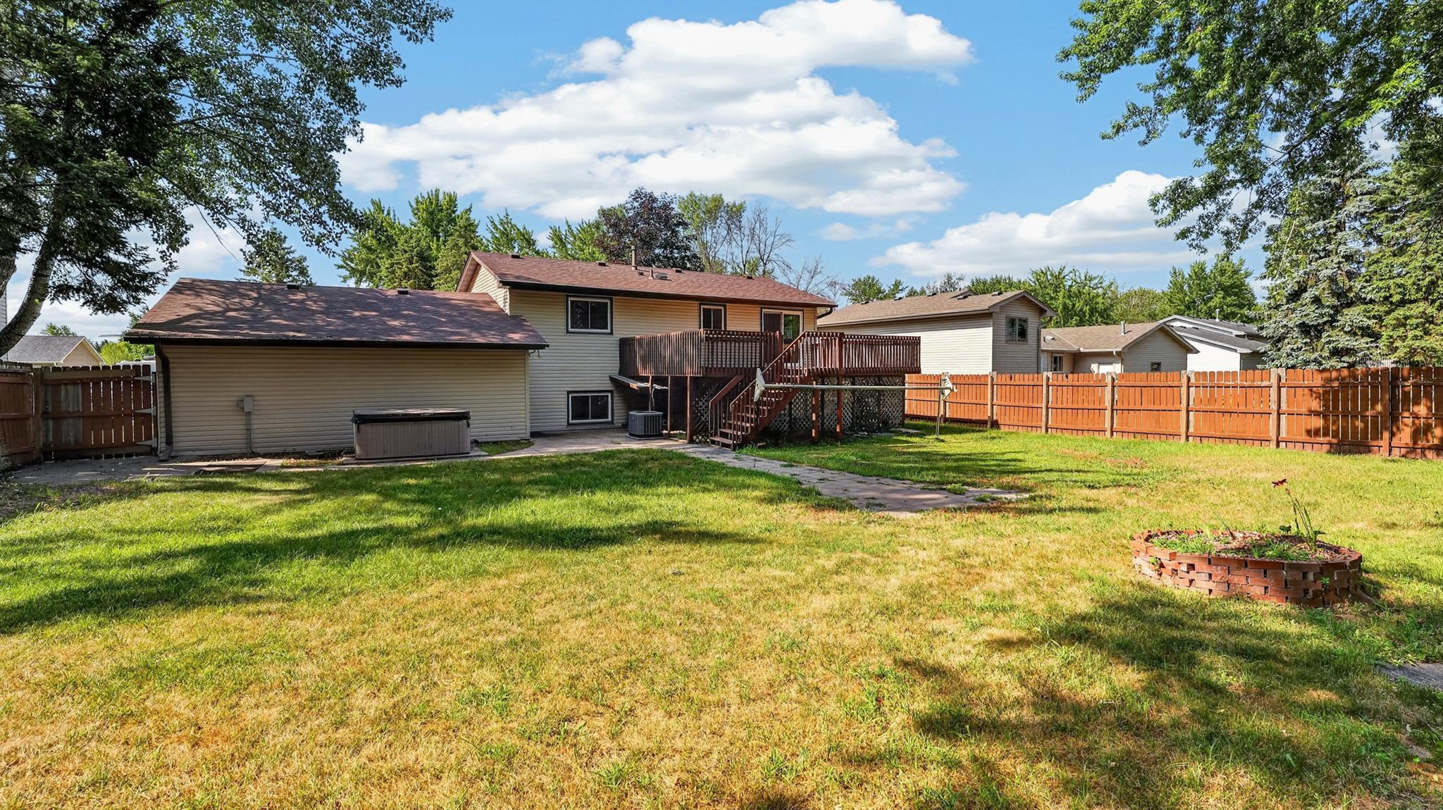 main property photo 23