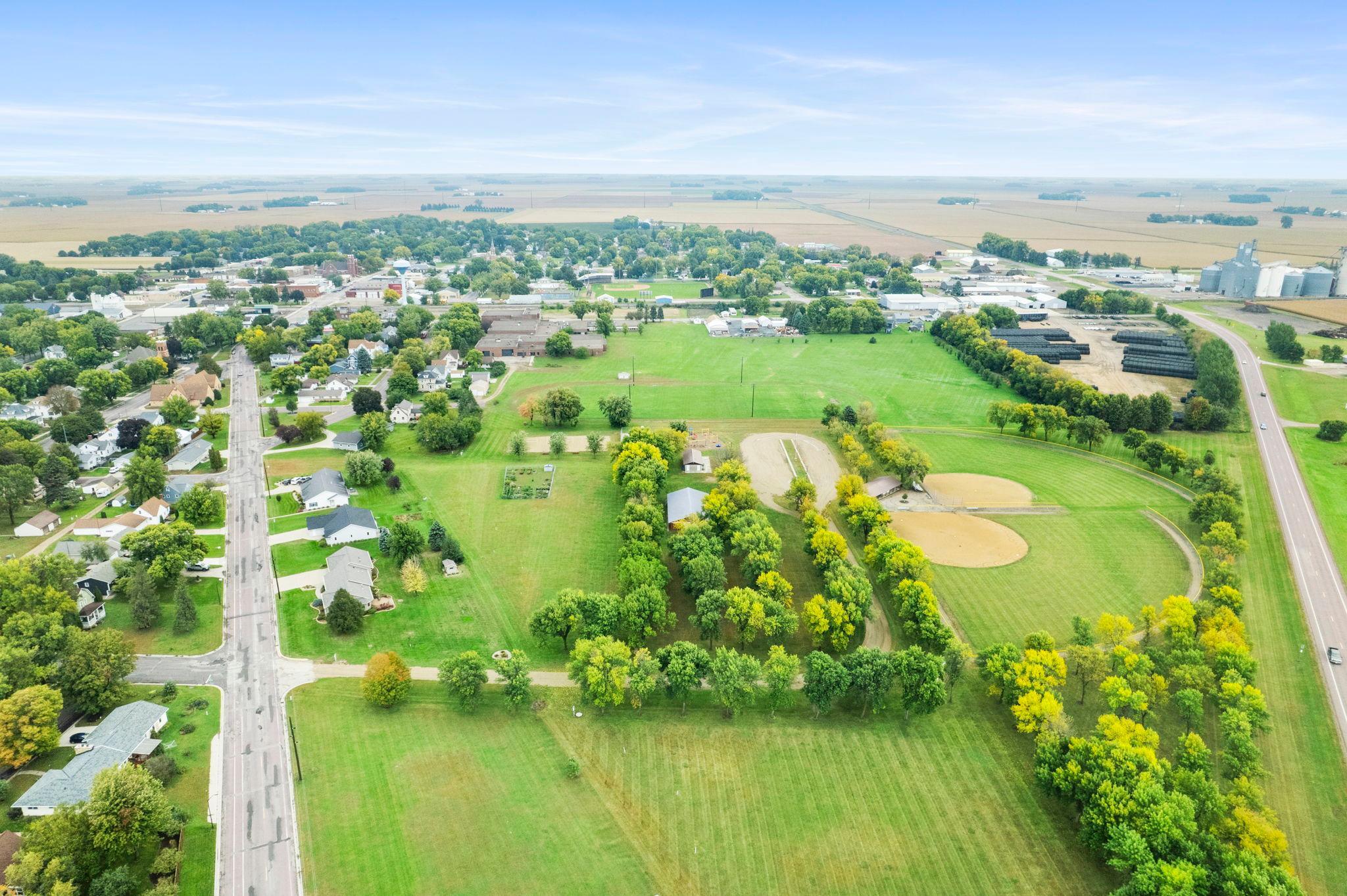 main property photo 23