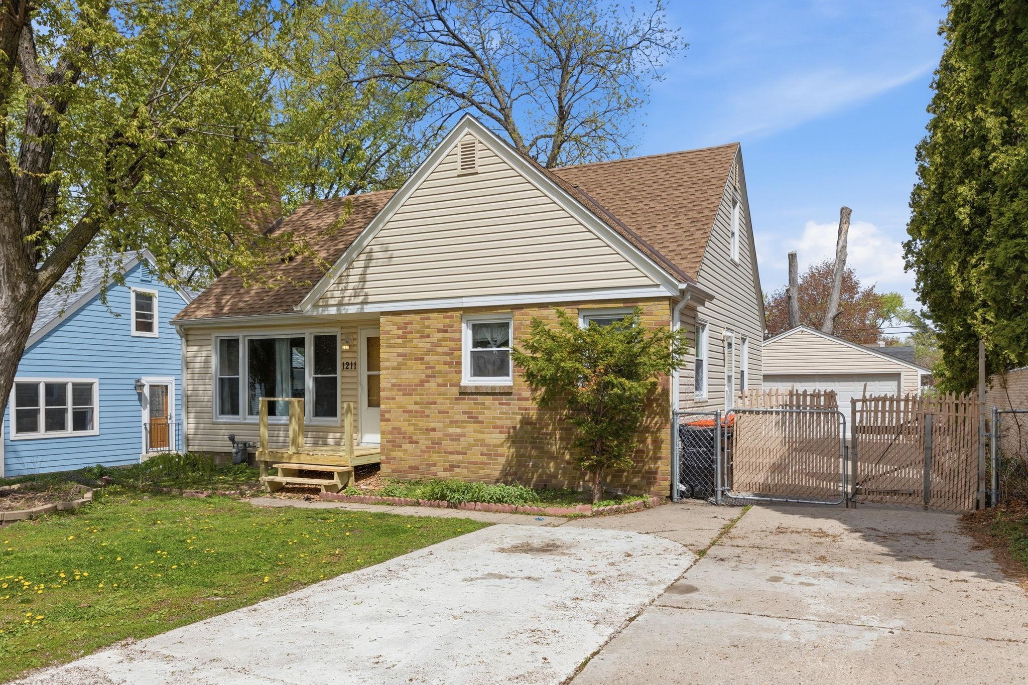 main property photo 21