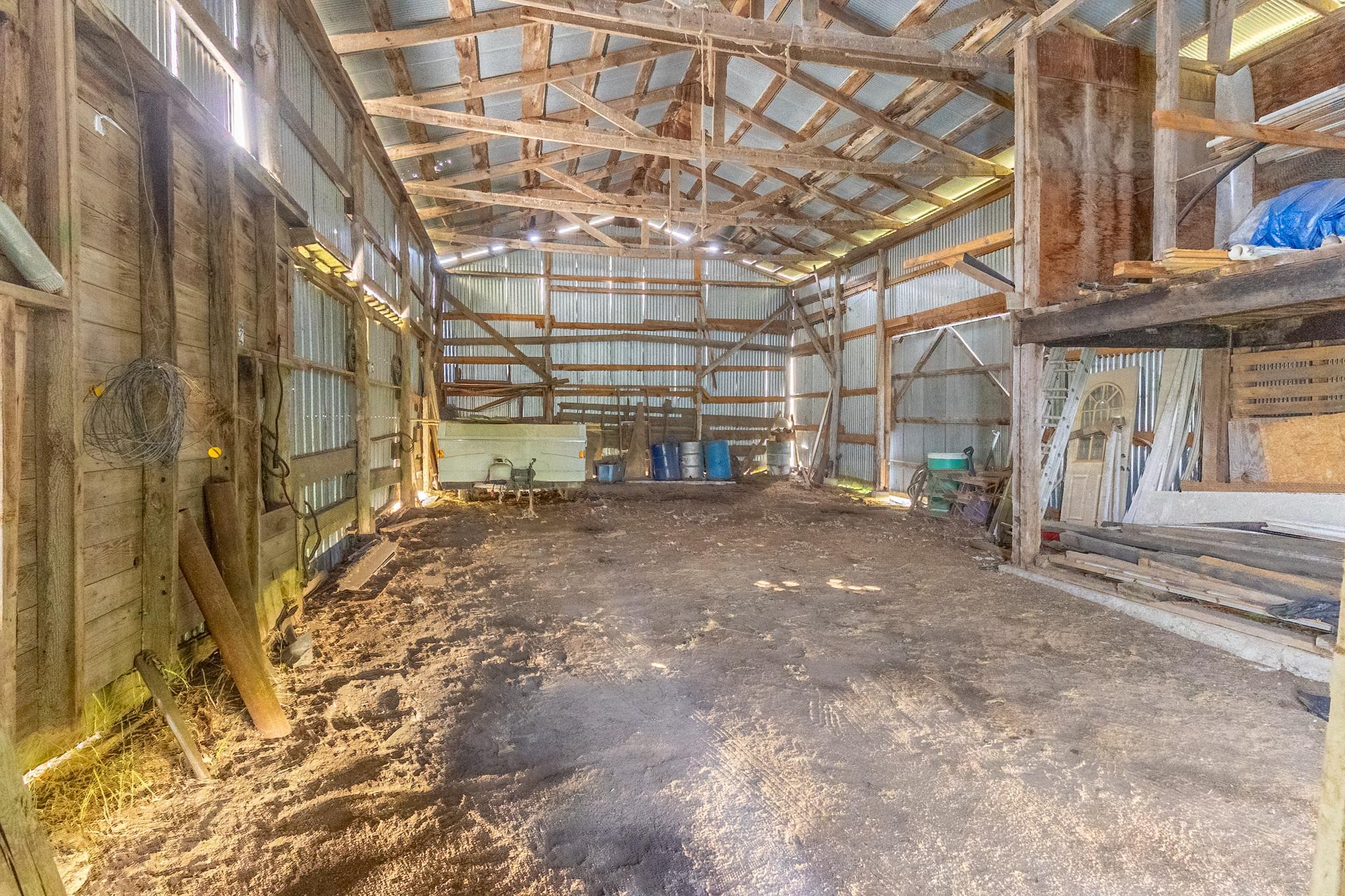 main property photo 59