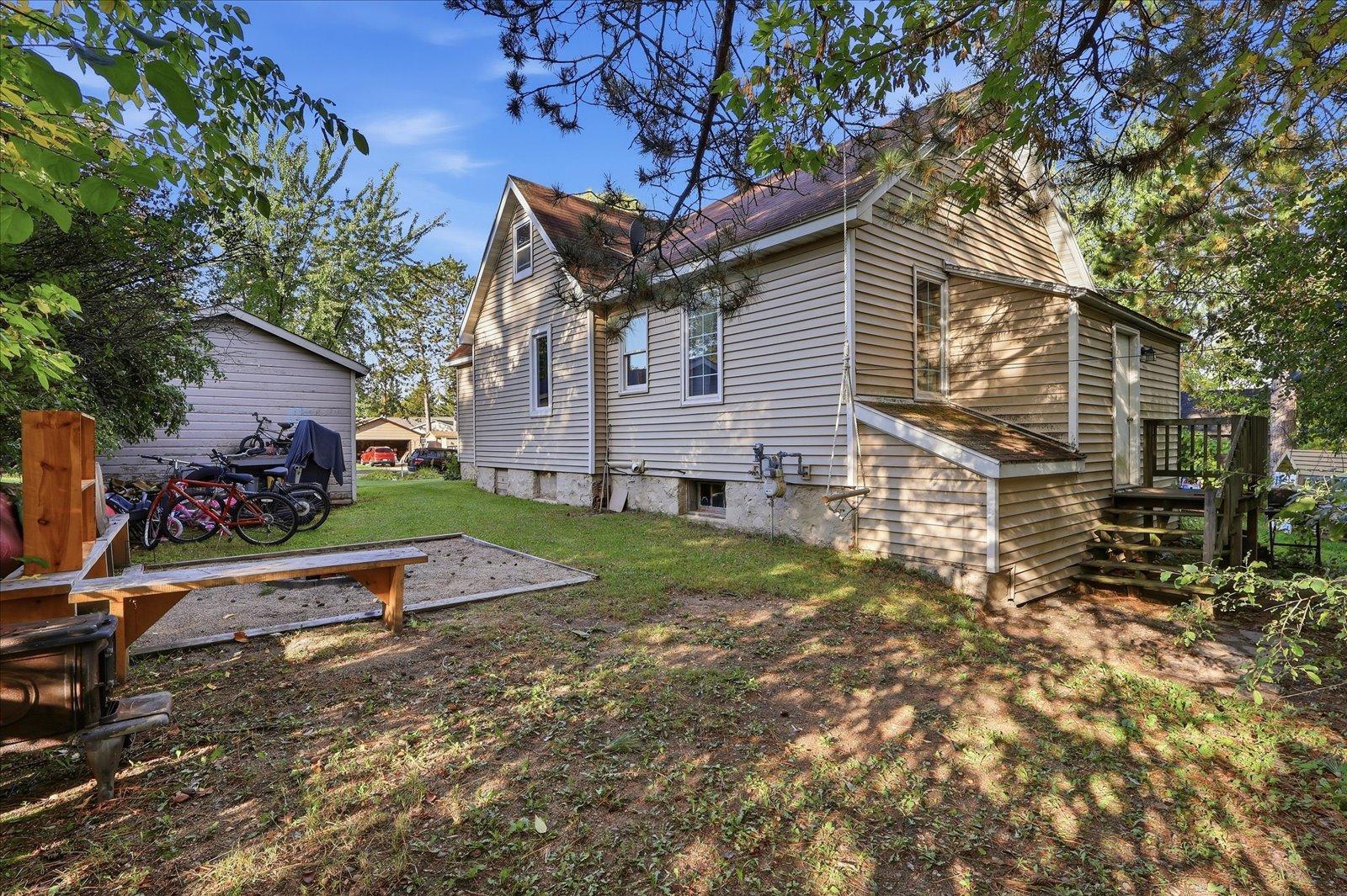 main property photo 25