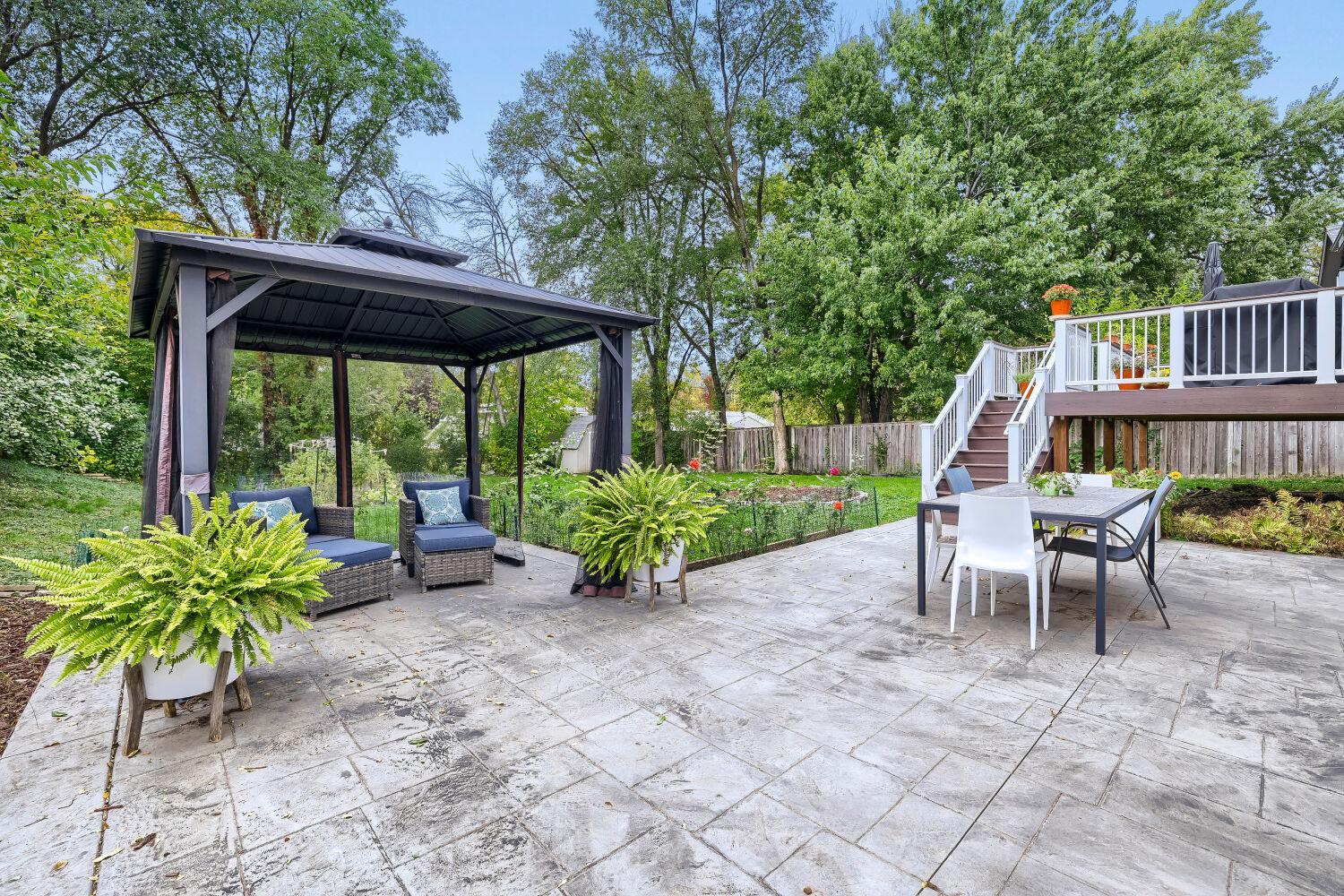 main property photo 24