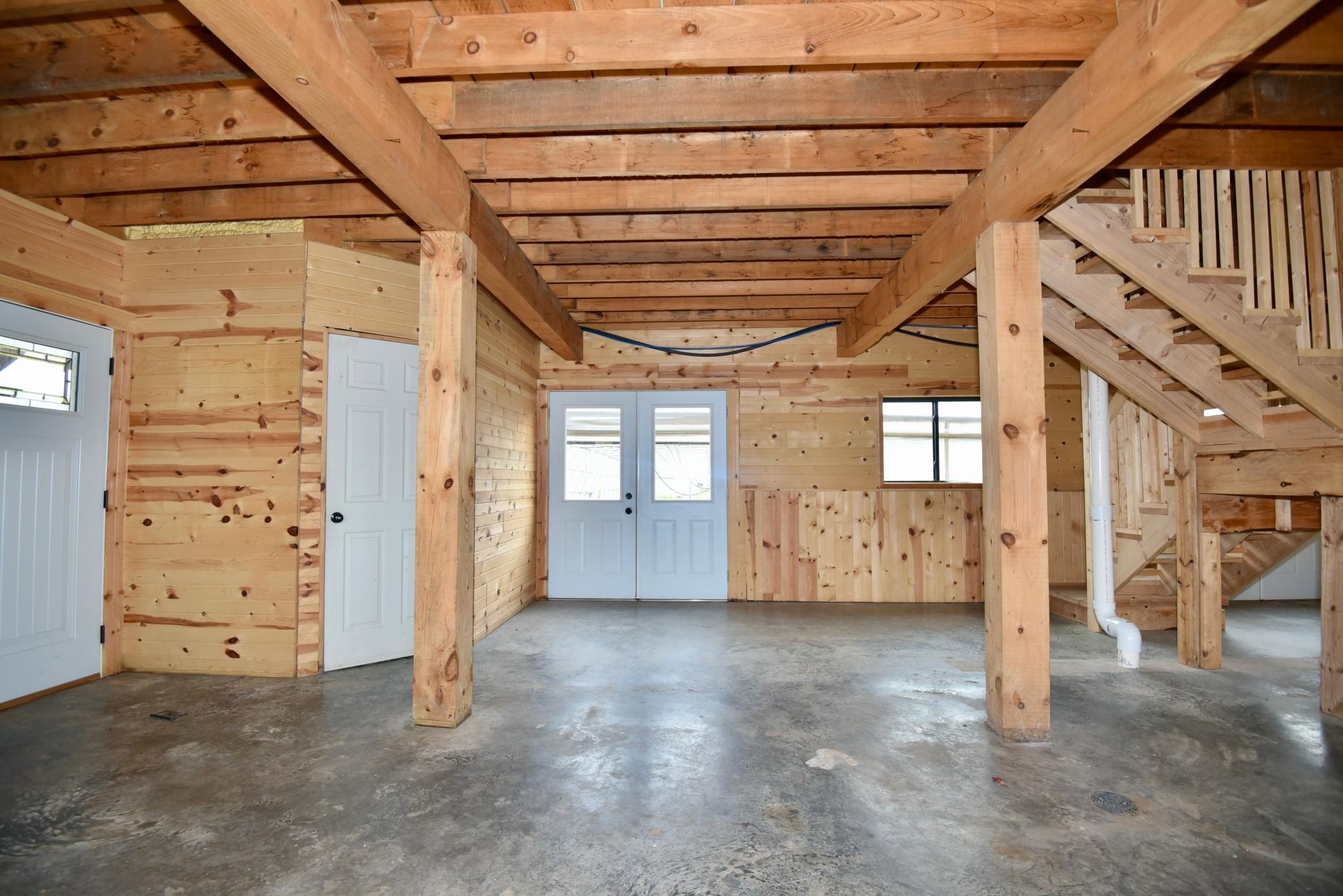 main property photo 14