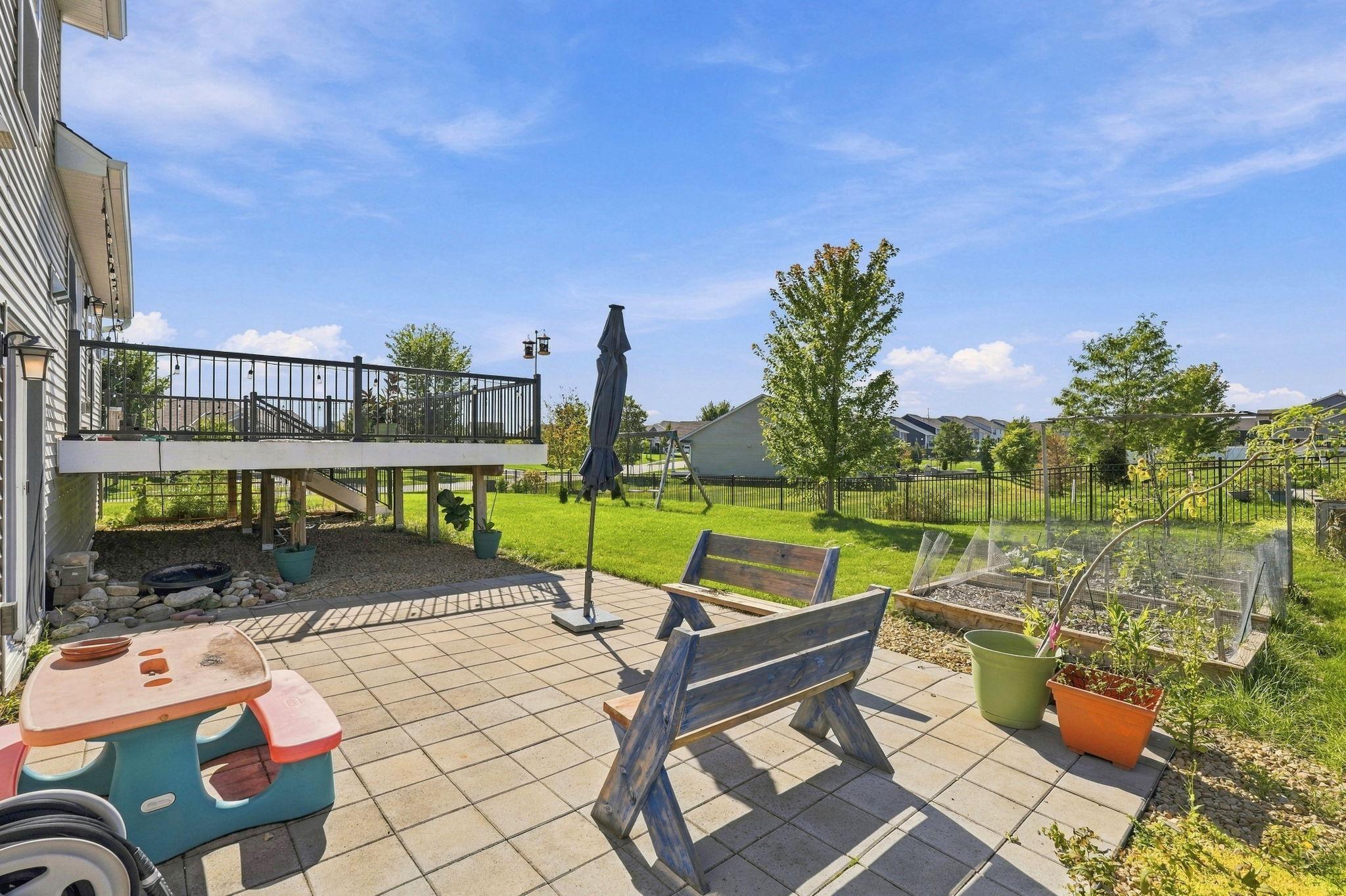 main property photo 10