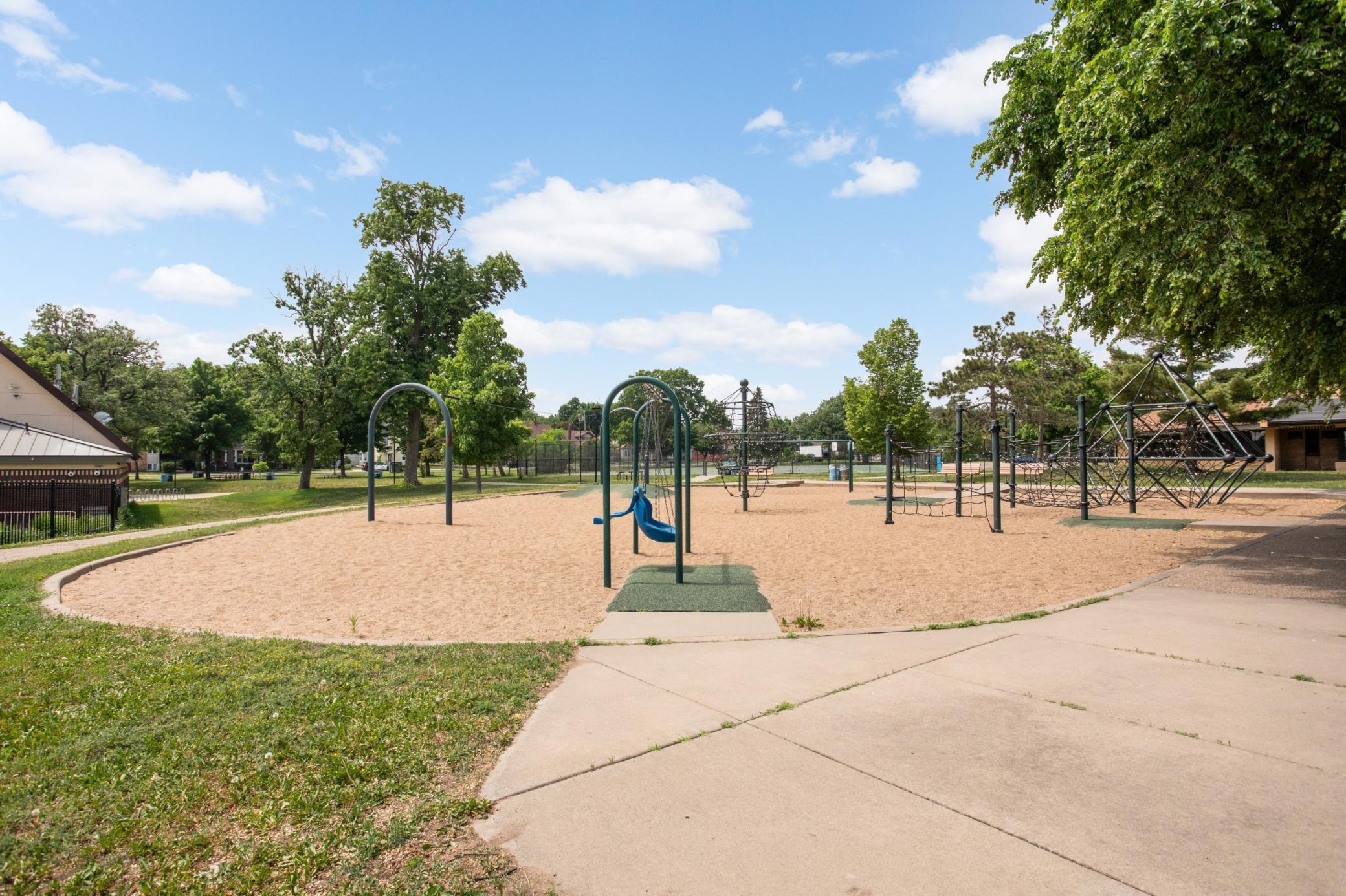 main property photo 34