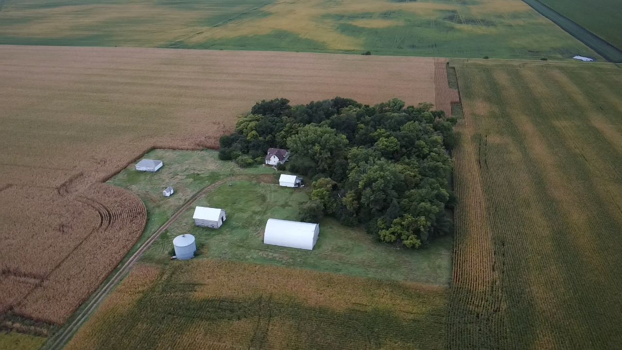 main property photo 16