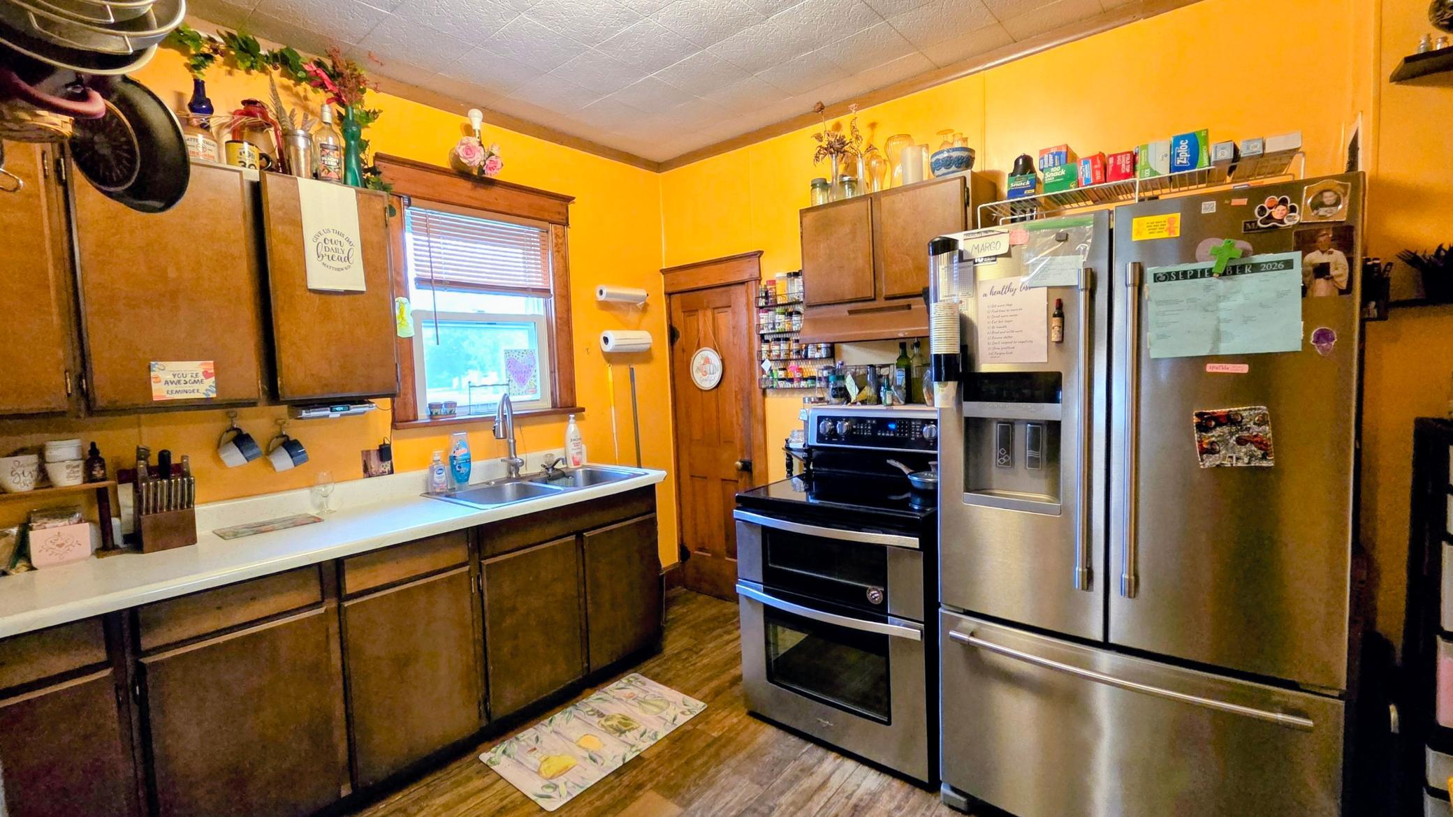 main property photo 7