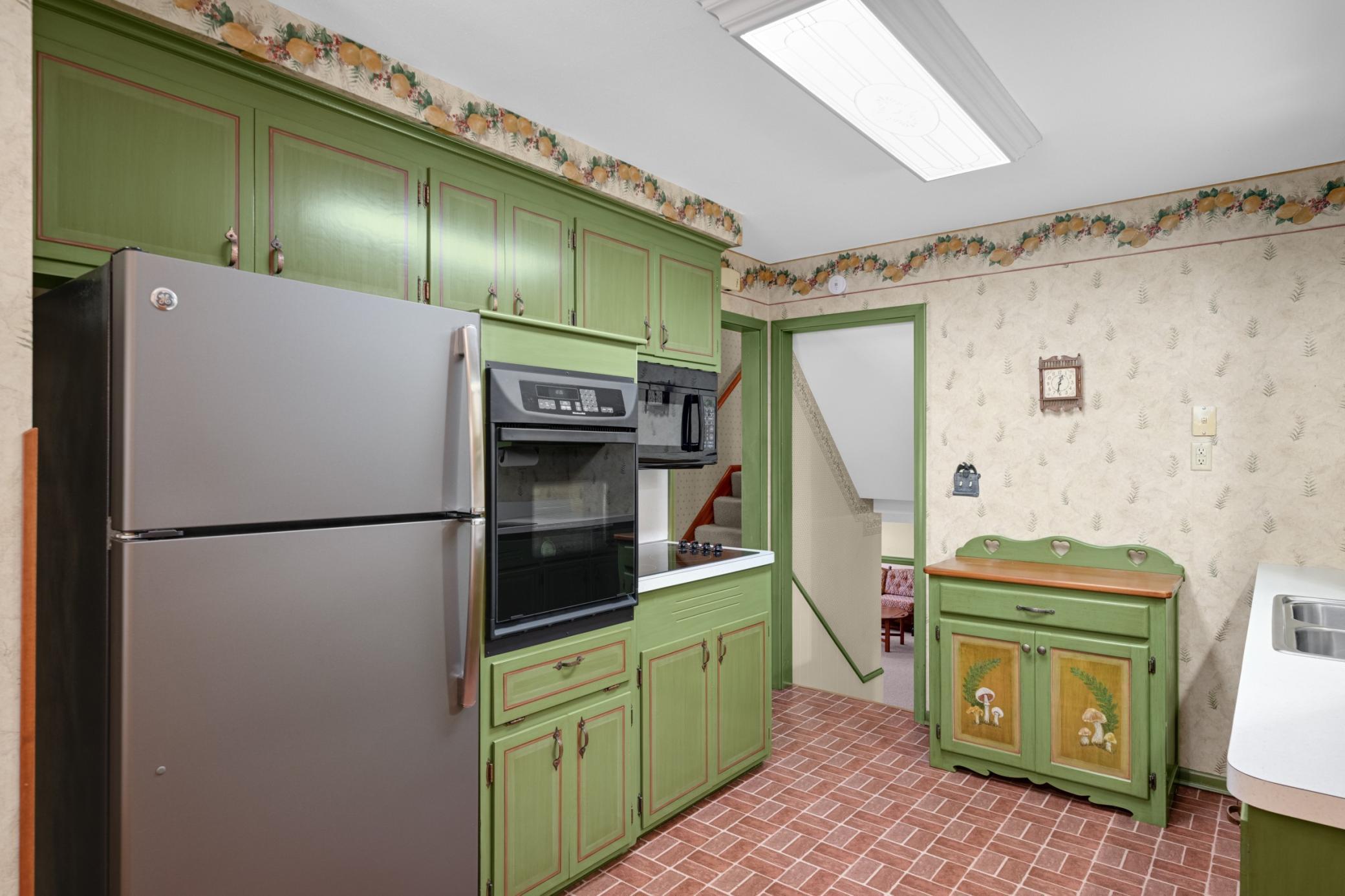 main property photo 13