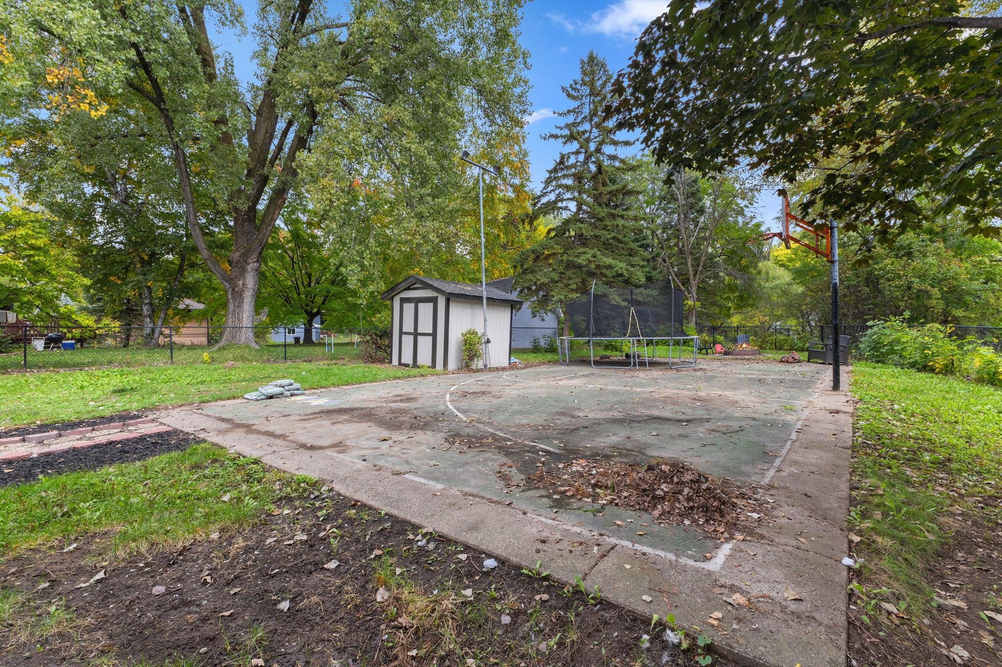 main property photo 39