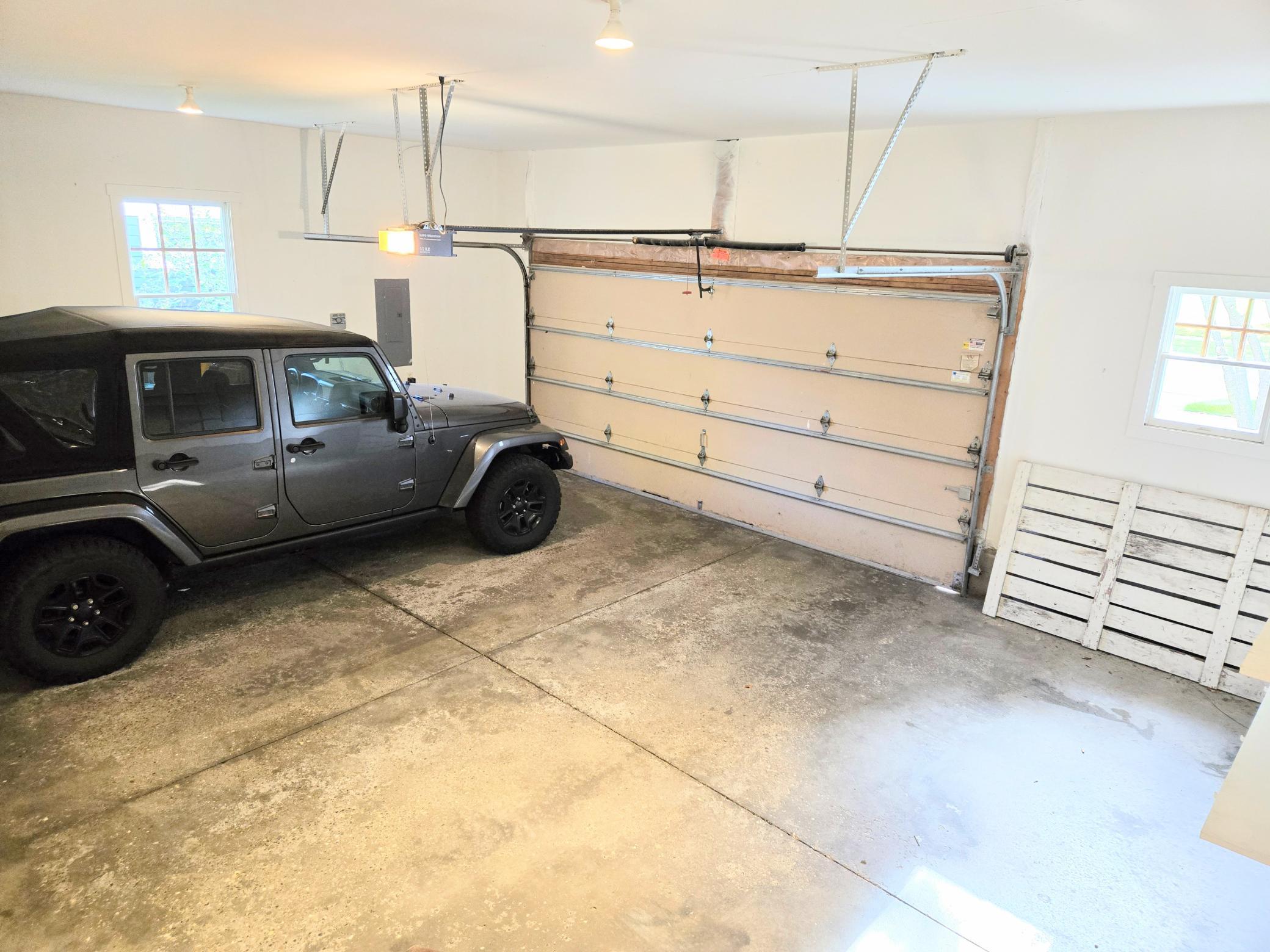 main property photo 50