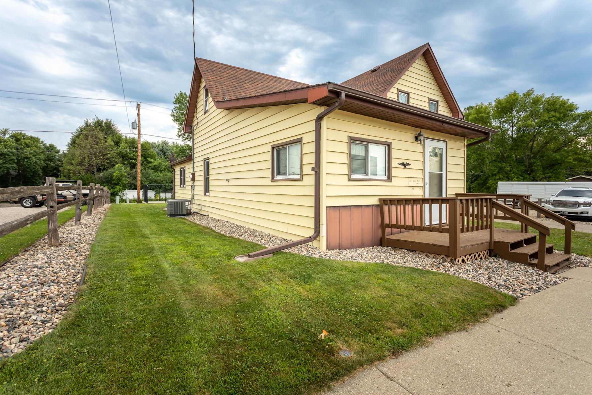 main property photo 2