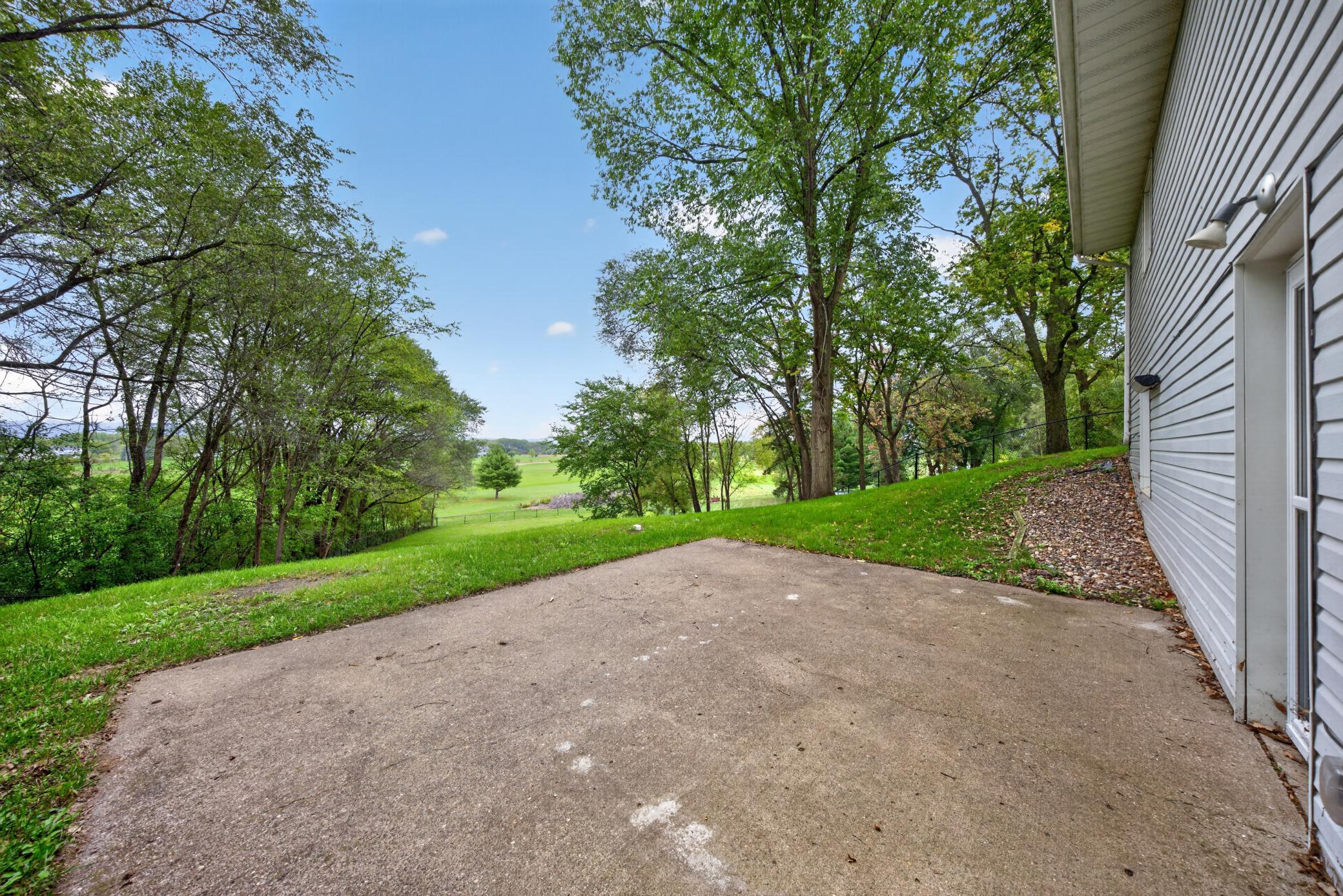 main property photo 10