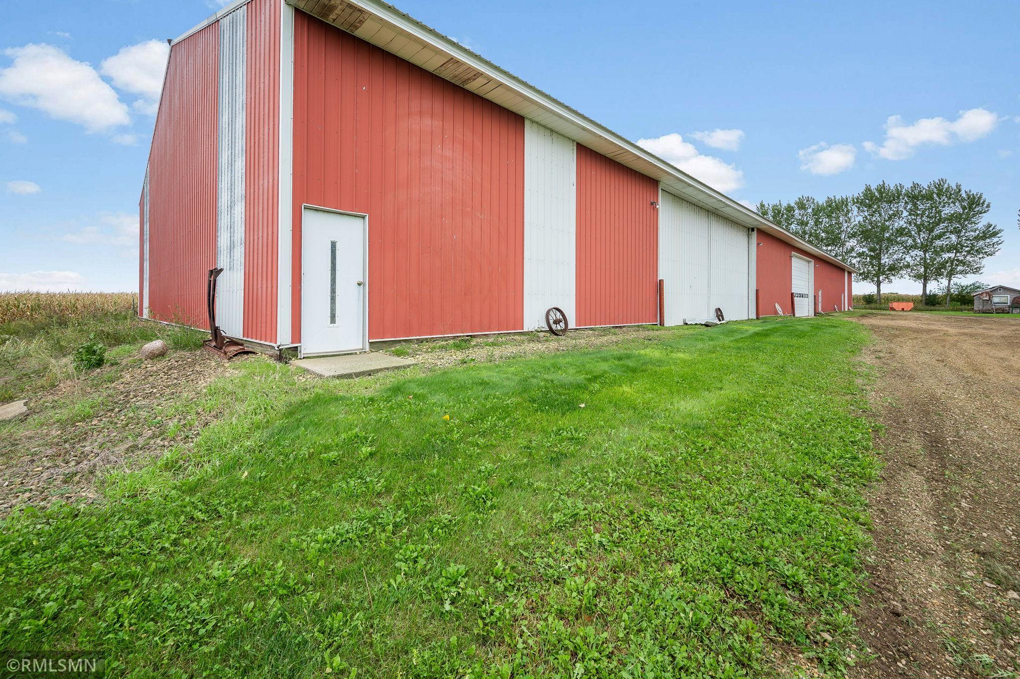 main property photo 23