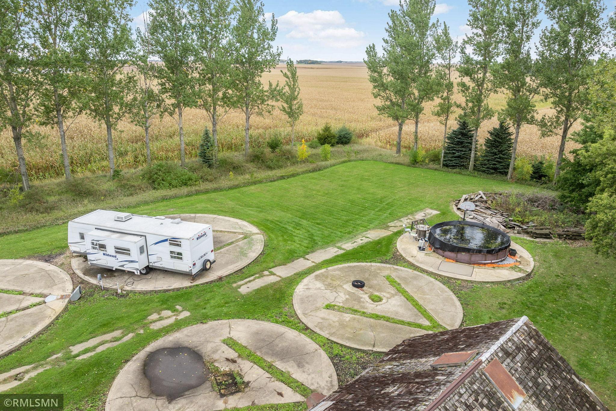 main property photo 25