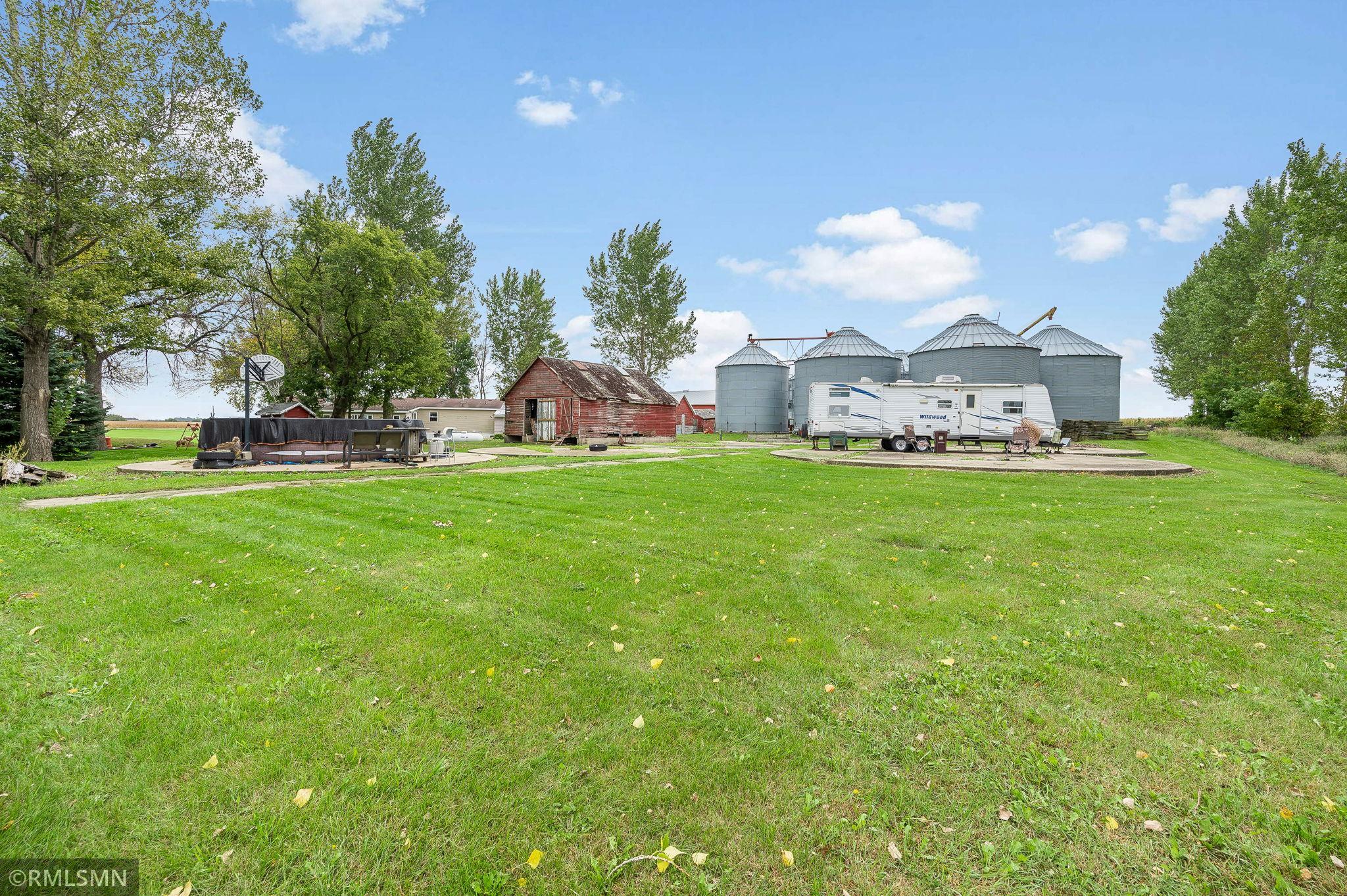 main property photo 36